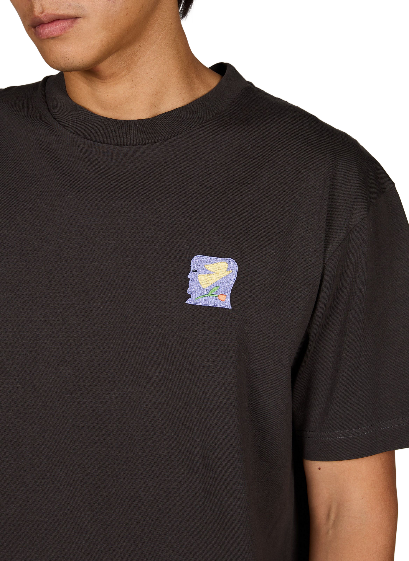 Straight T-shirt with chest embroidery OLOW Black