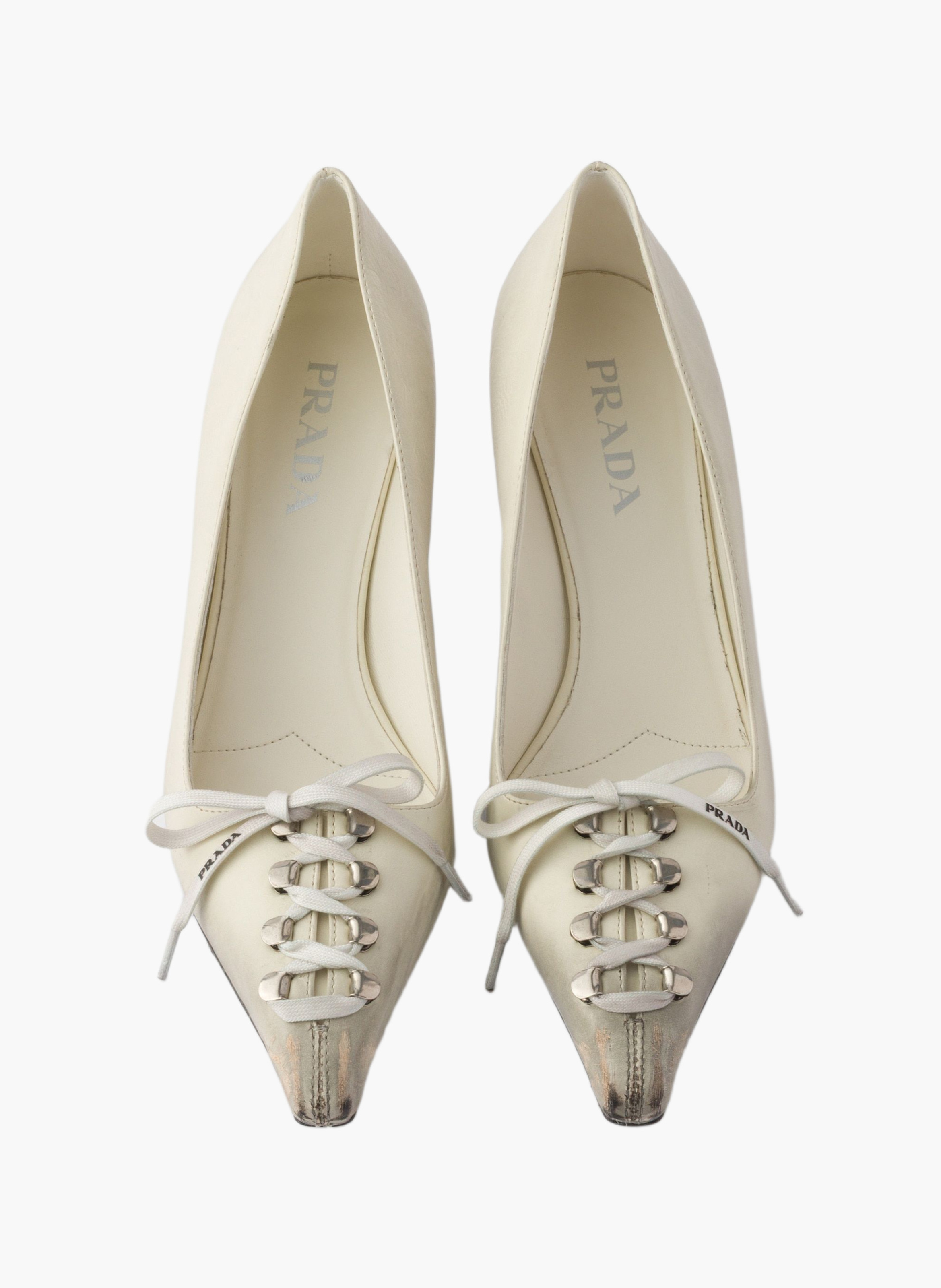 Escarpins en cuir vieilli PRADA Beige
