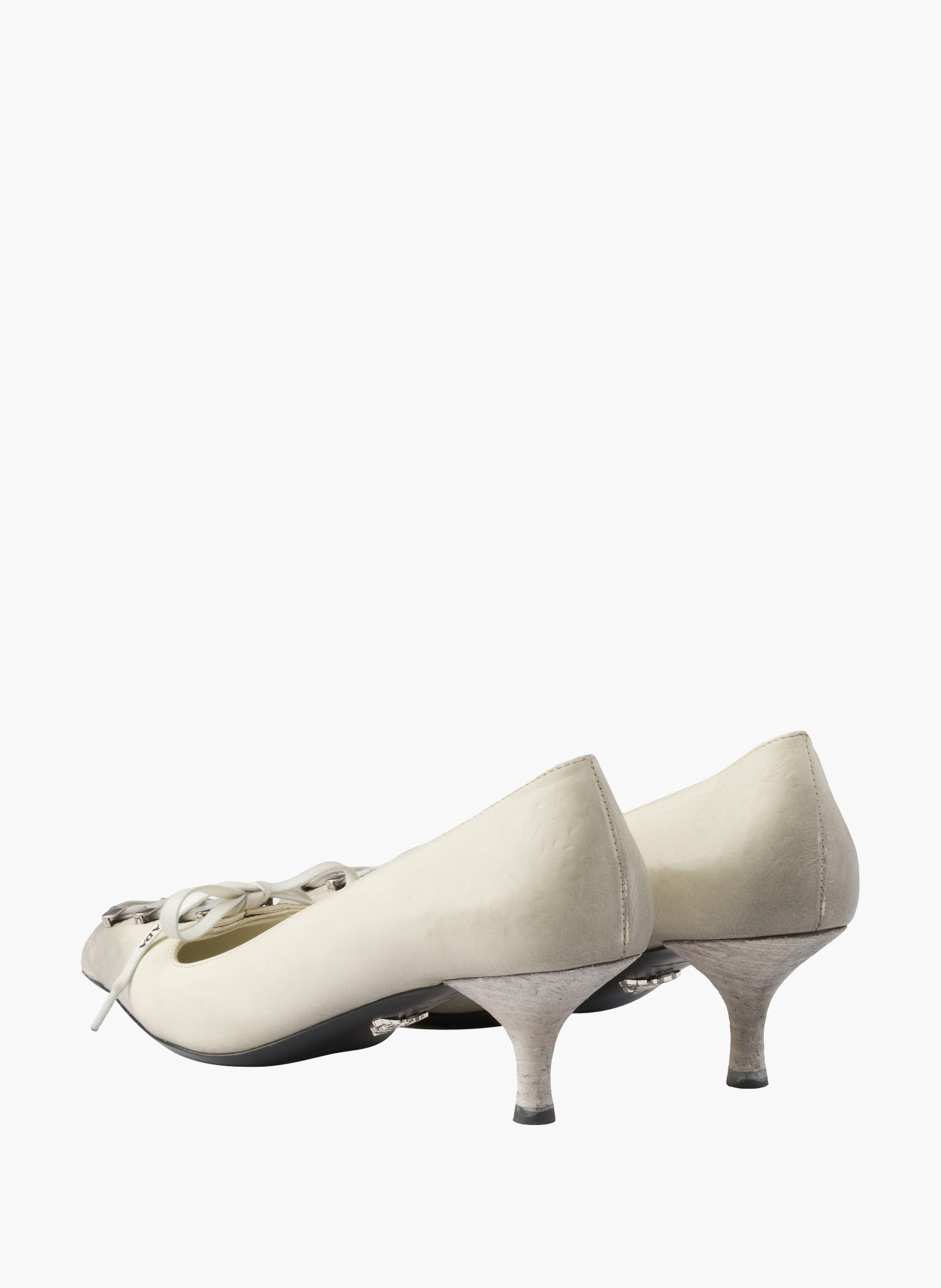 Escarpins en cuir vieilli PRADA Beige