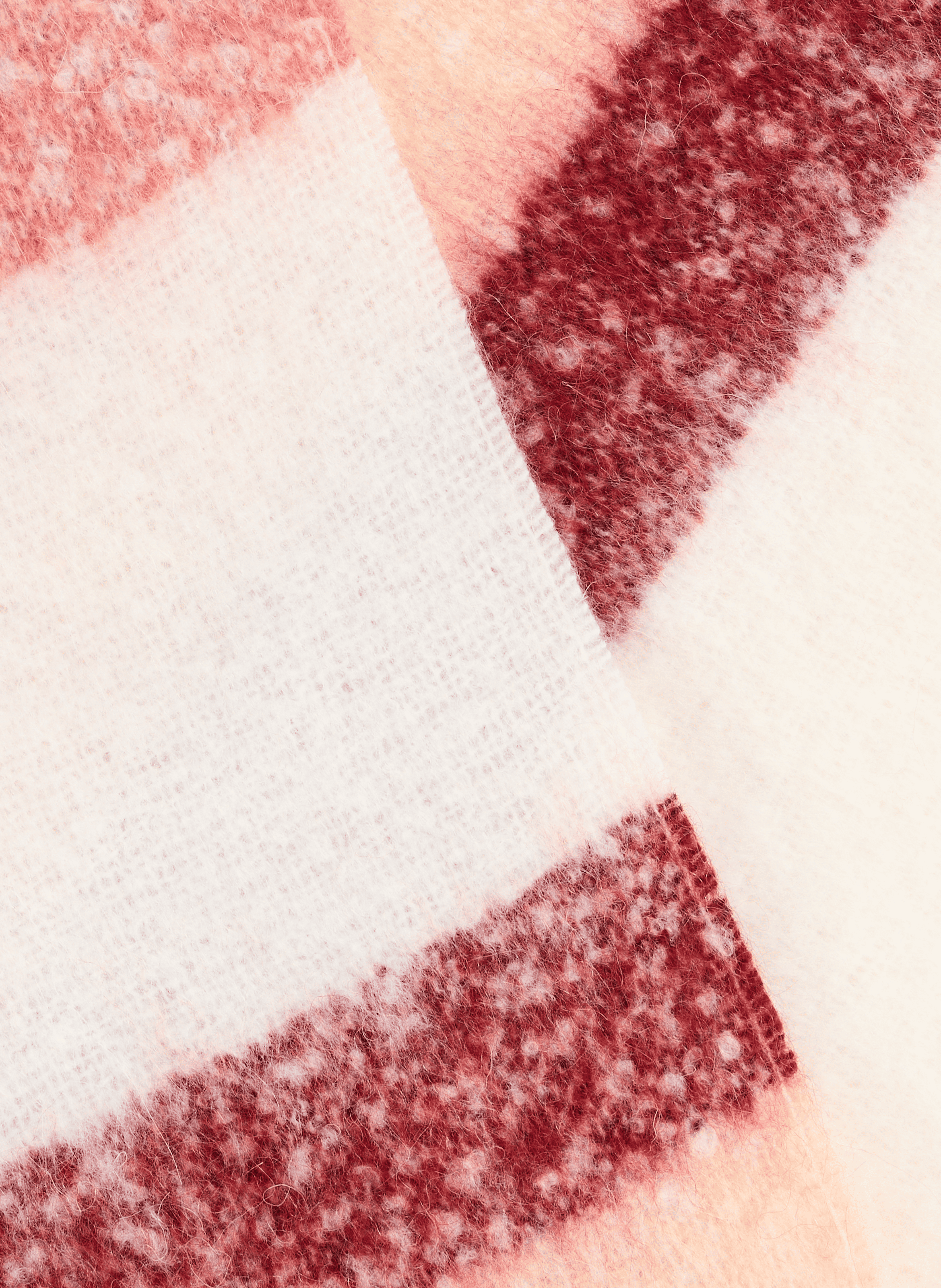 Striped scarf in blended mohair Pink