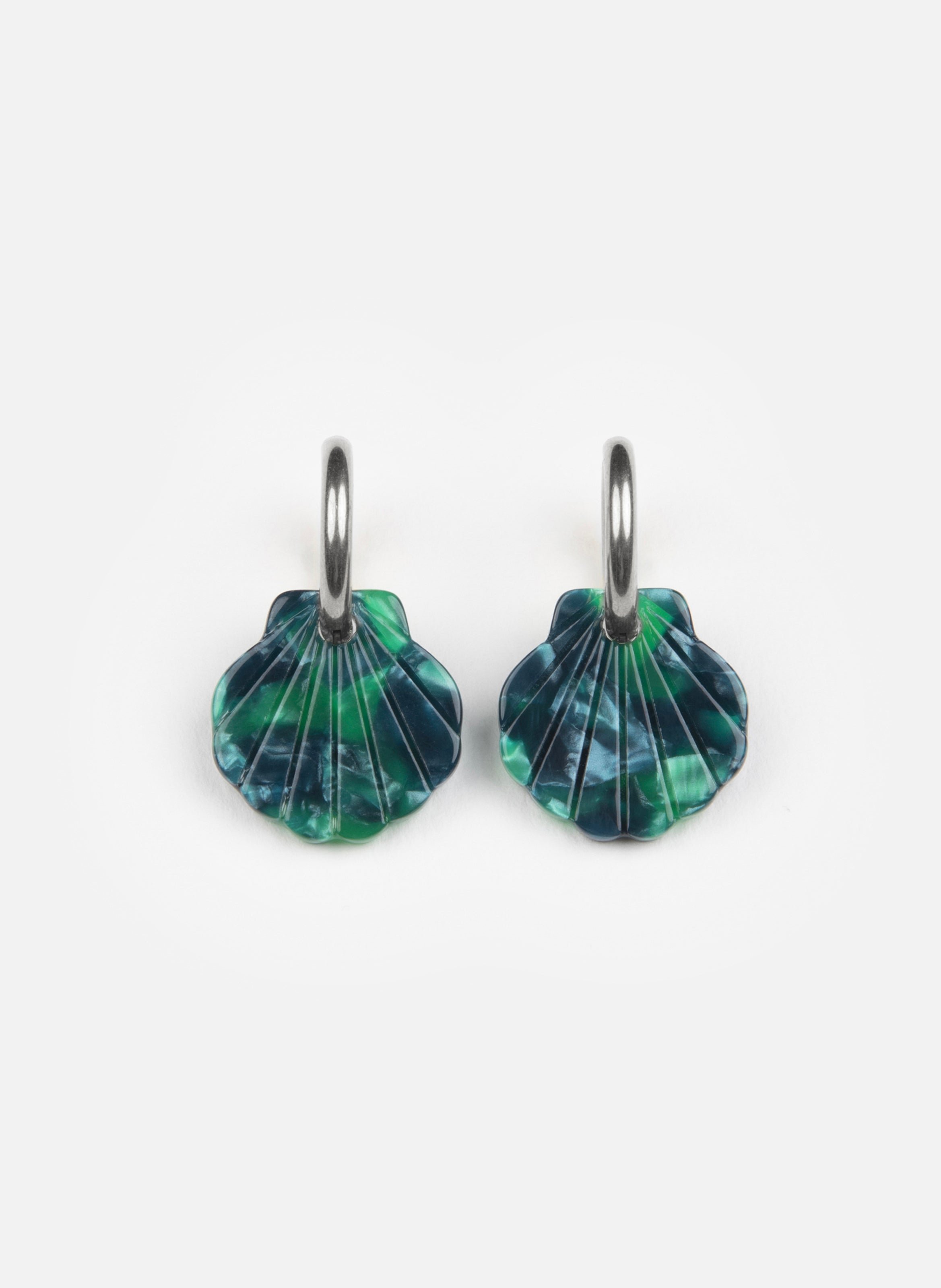 KURAGE GINZA Boucles d'oreilles baby mermaid avec anneaux en acier inoxydable argenté Vert