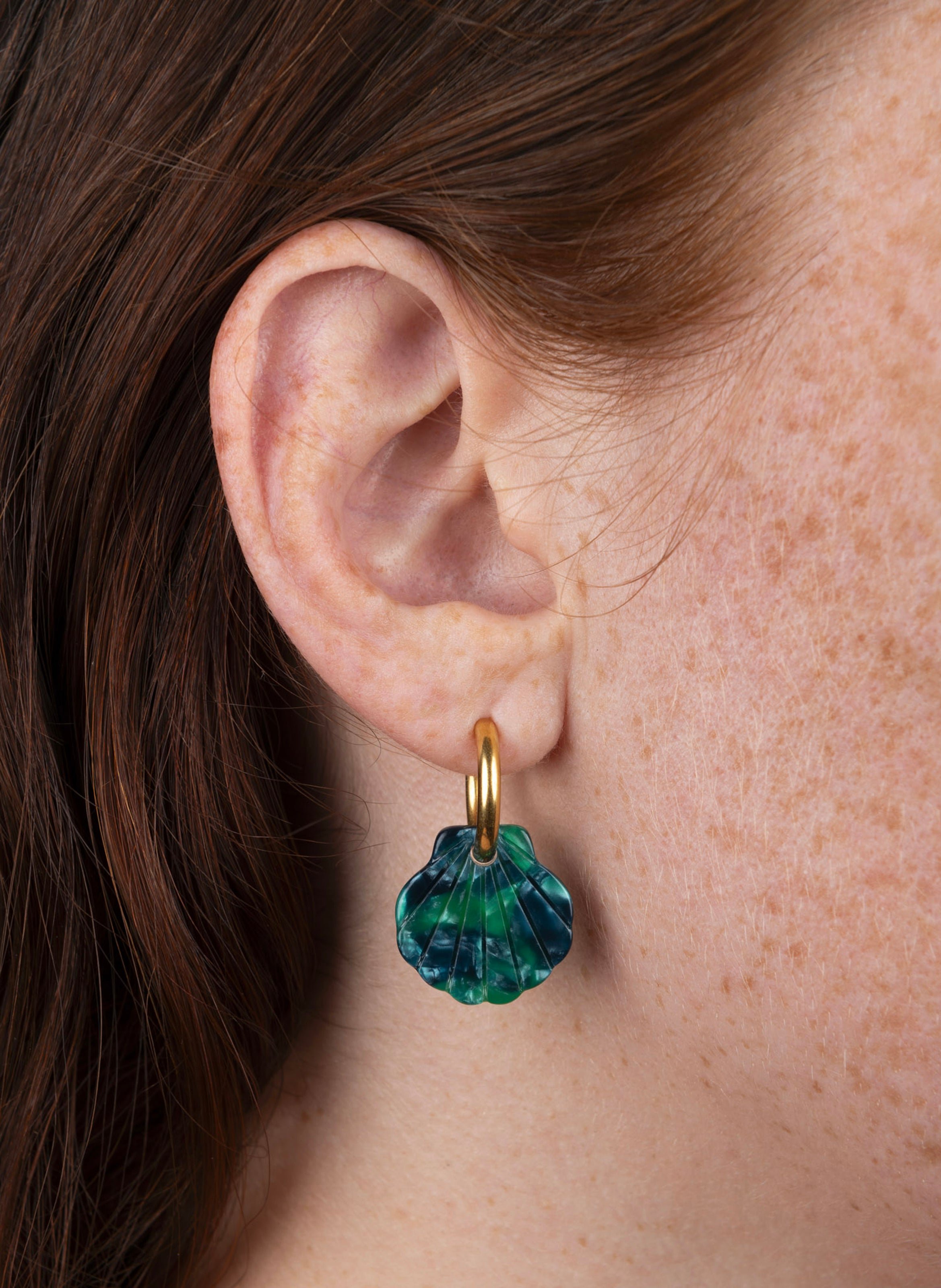 Boucles d'oreilles baby mermaid avec anneaux en acier inoxydable argenté KURAGE GINZA Vert