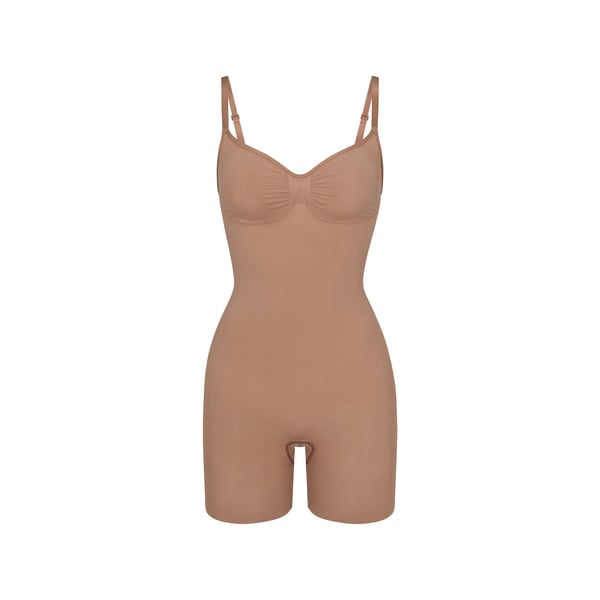 Body shorty uni à bretelles réglables Body shorty uni à bretelles réglables