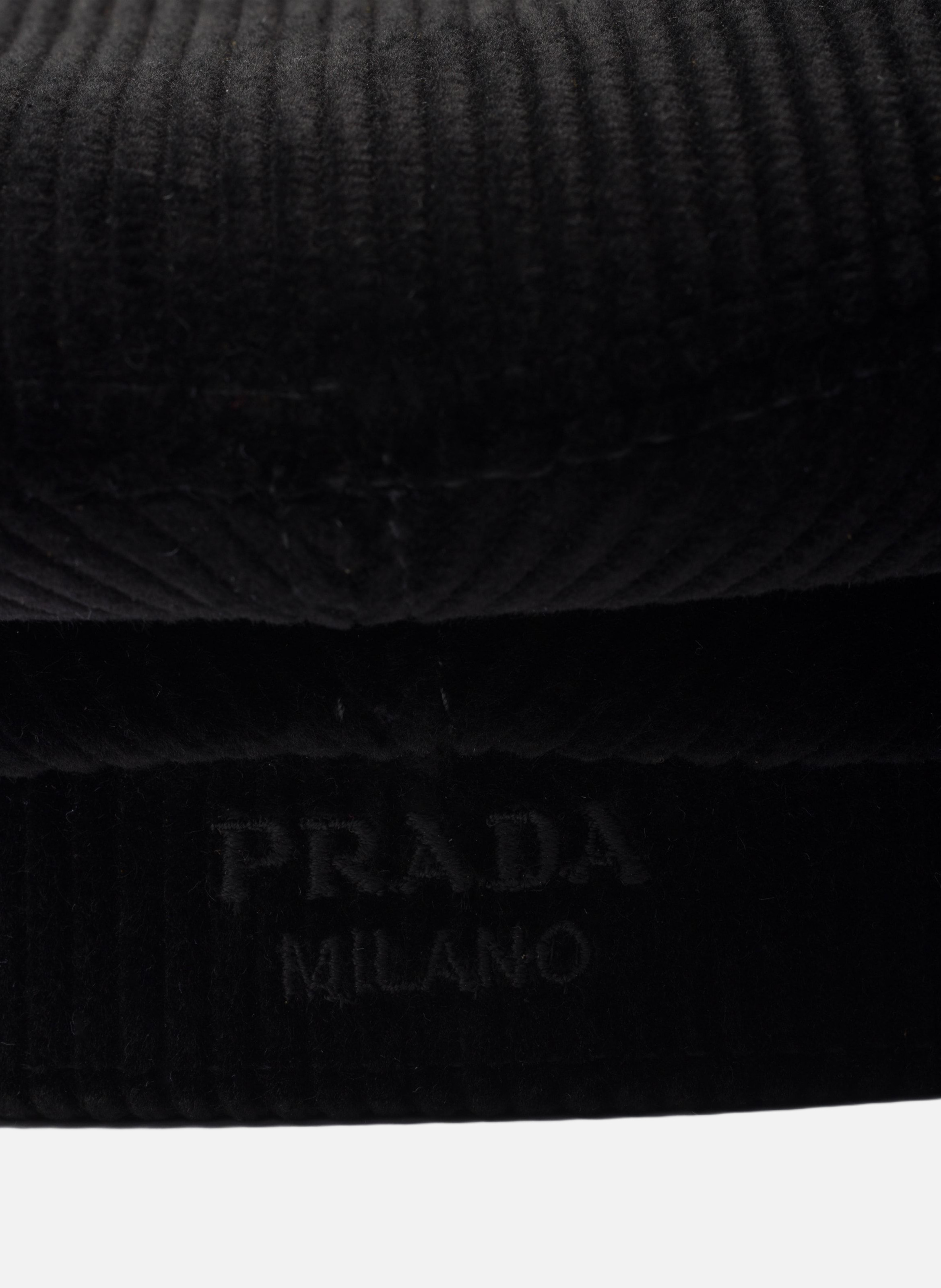 Casquette gavroche en velours côtelé PRADA Noir