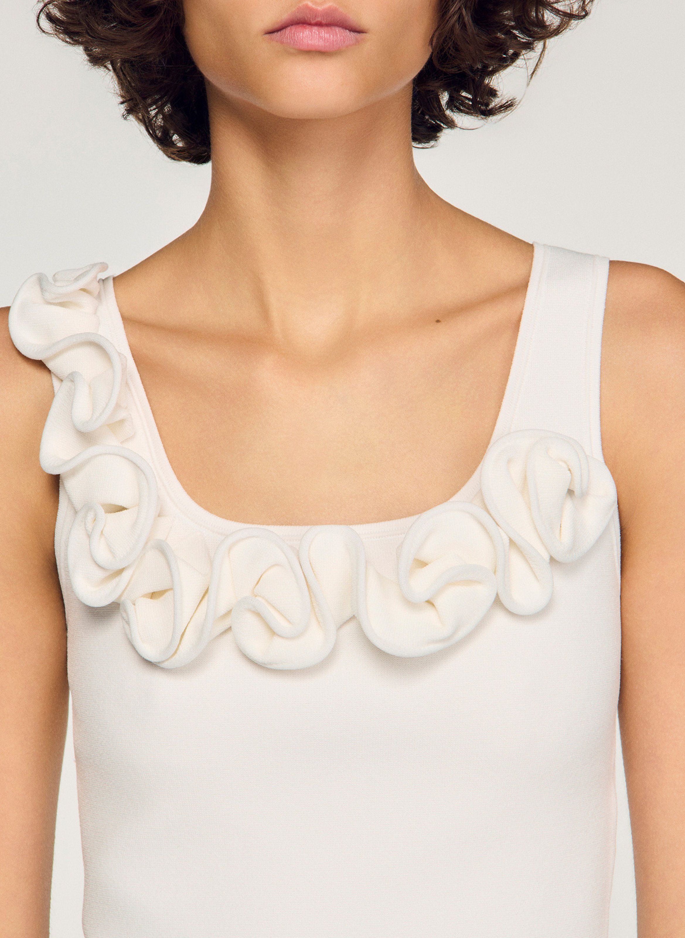 Top court moulant en maille SANDRO Blanc