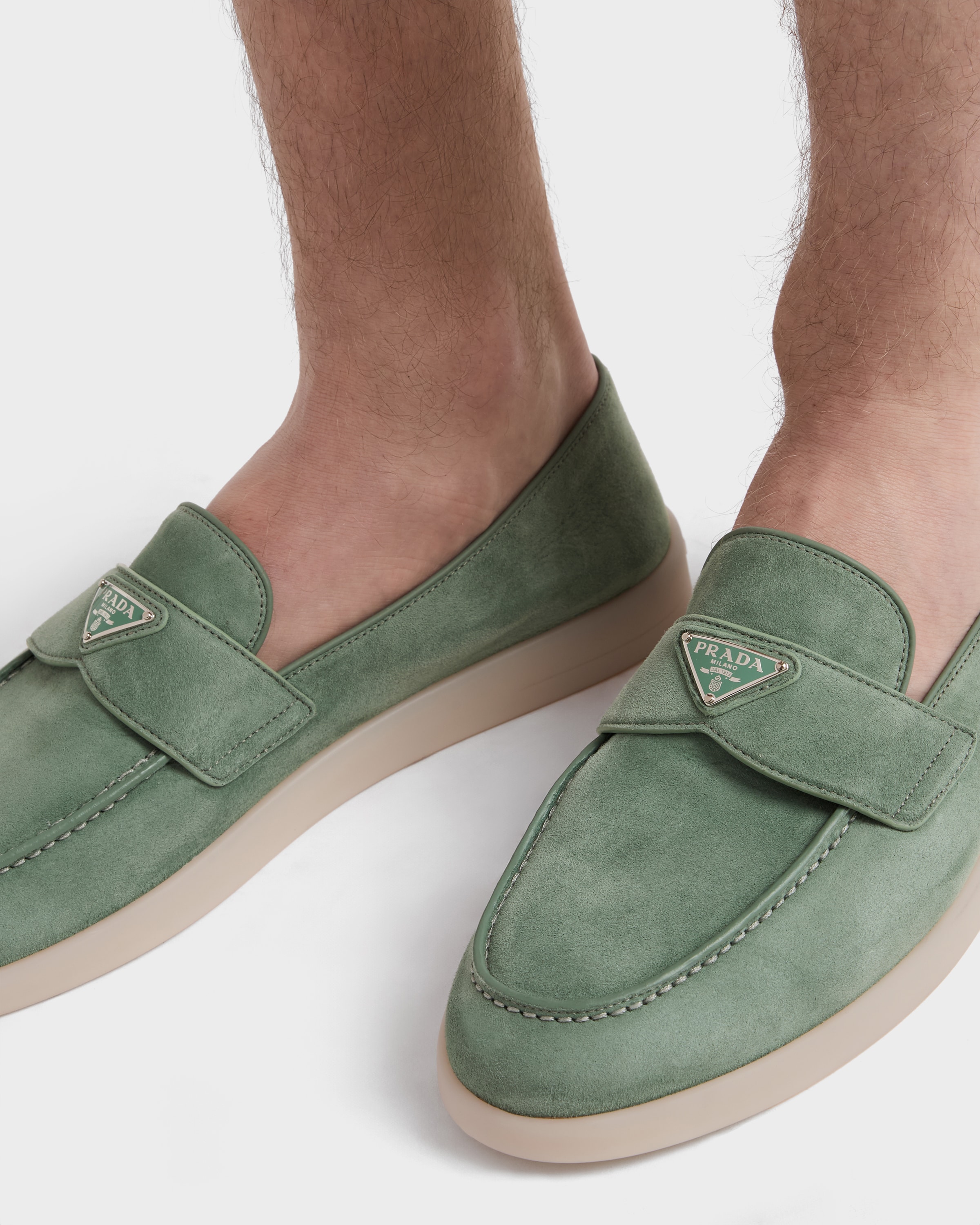 Mocassins en veau velours PRADA Vert