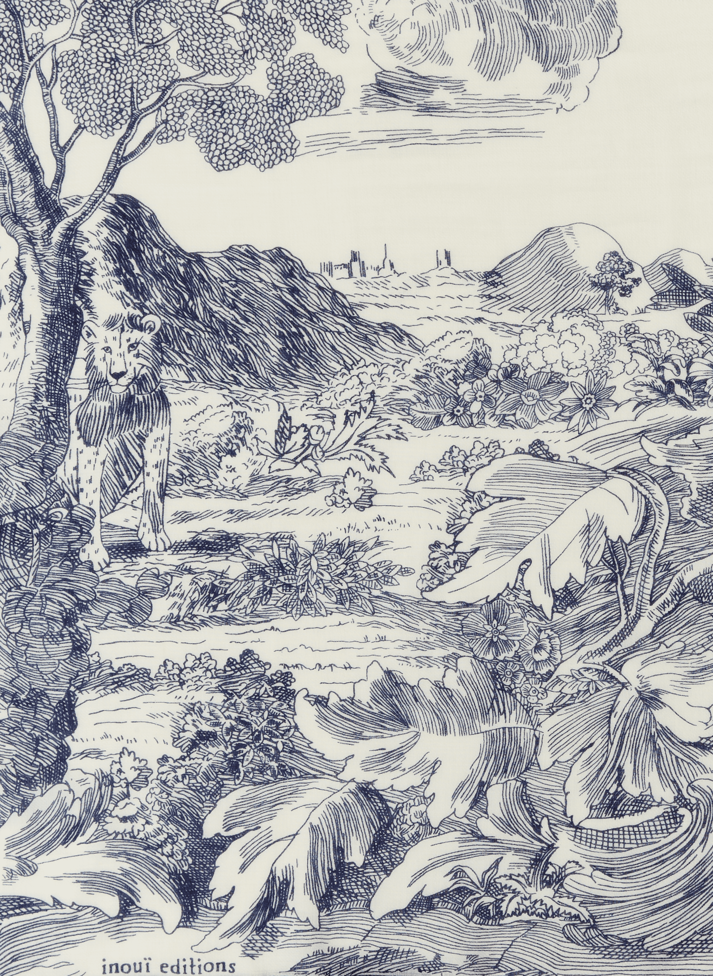 Foulard imprimés fleuris en laine INOUI EDITIONS Blanc