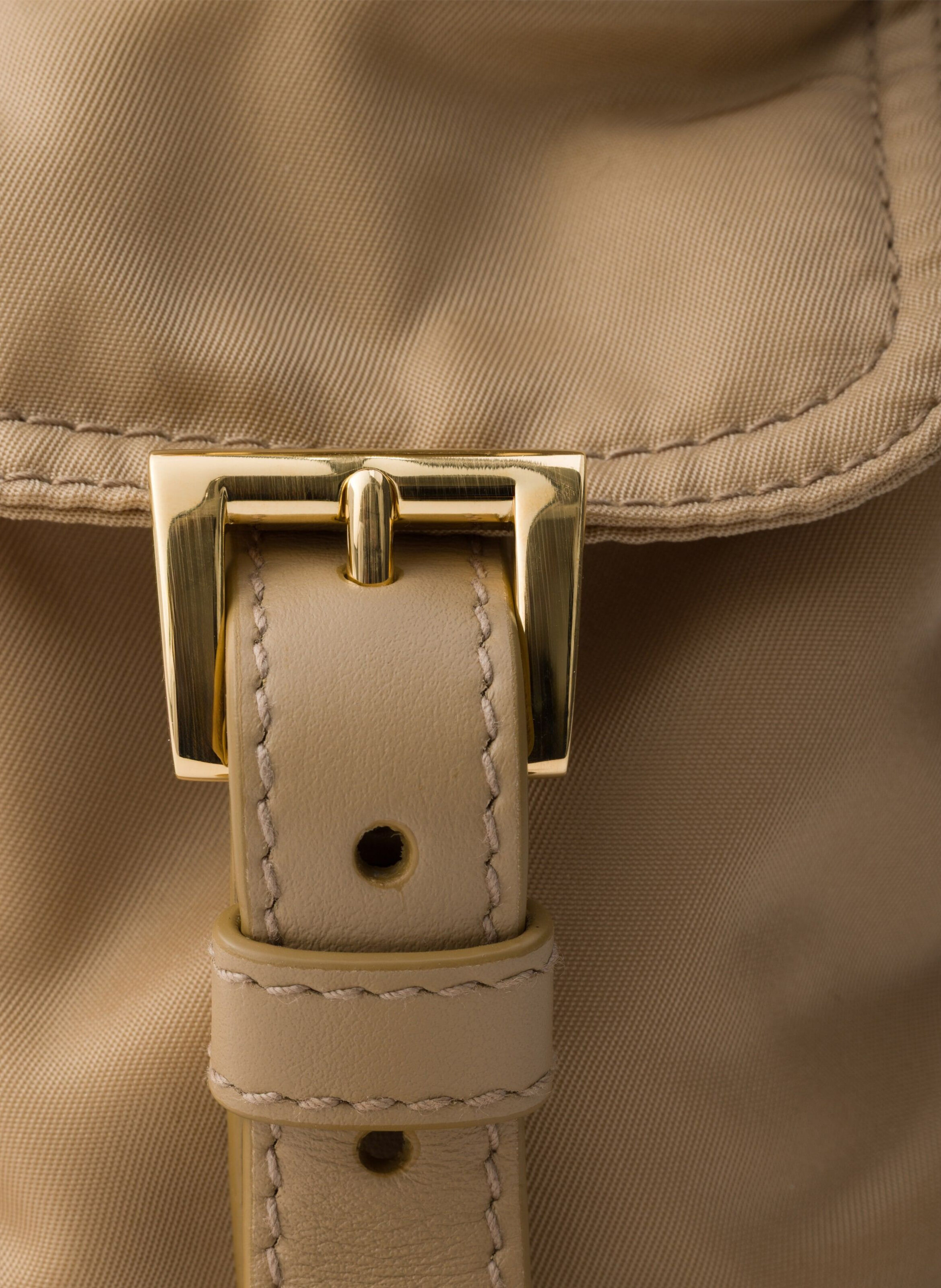 Sac porté épaule  prada explore en re-nylon moyen PRADA Marron