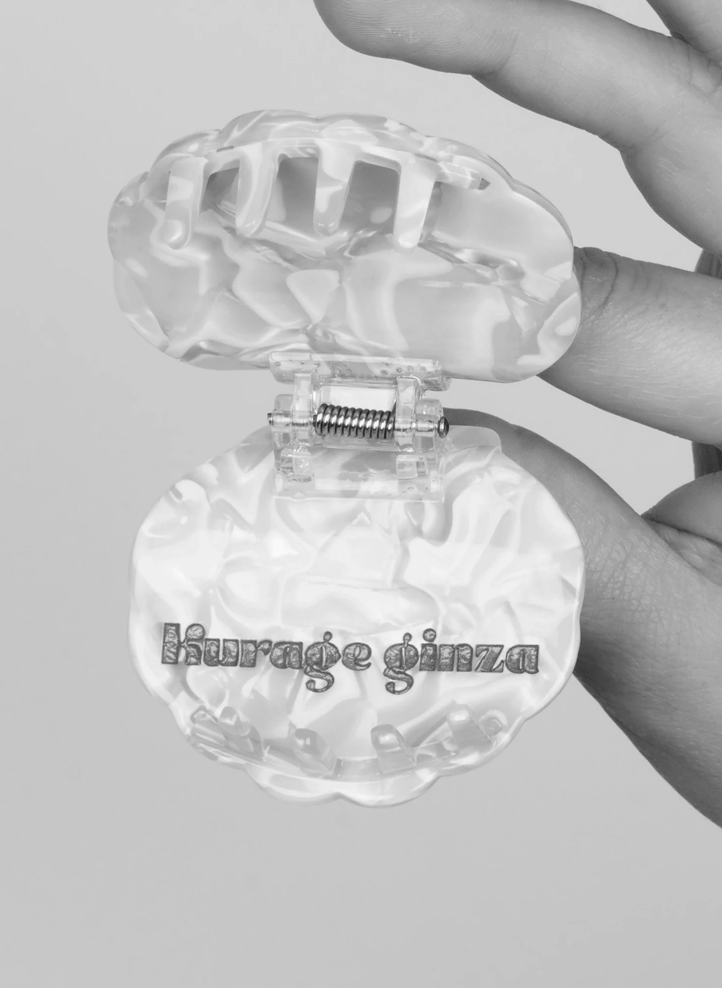 Pince à cheveux mermaid en acétate de cellulose KURAGE GINZA Multicolore