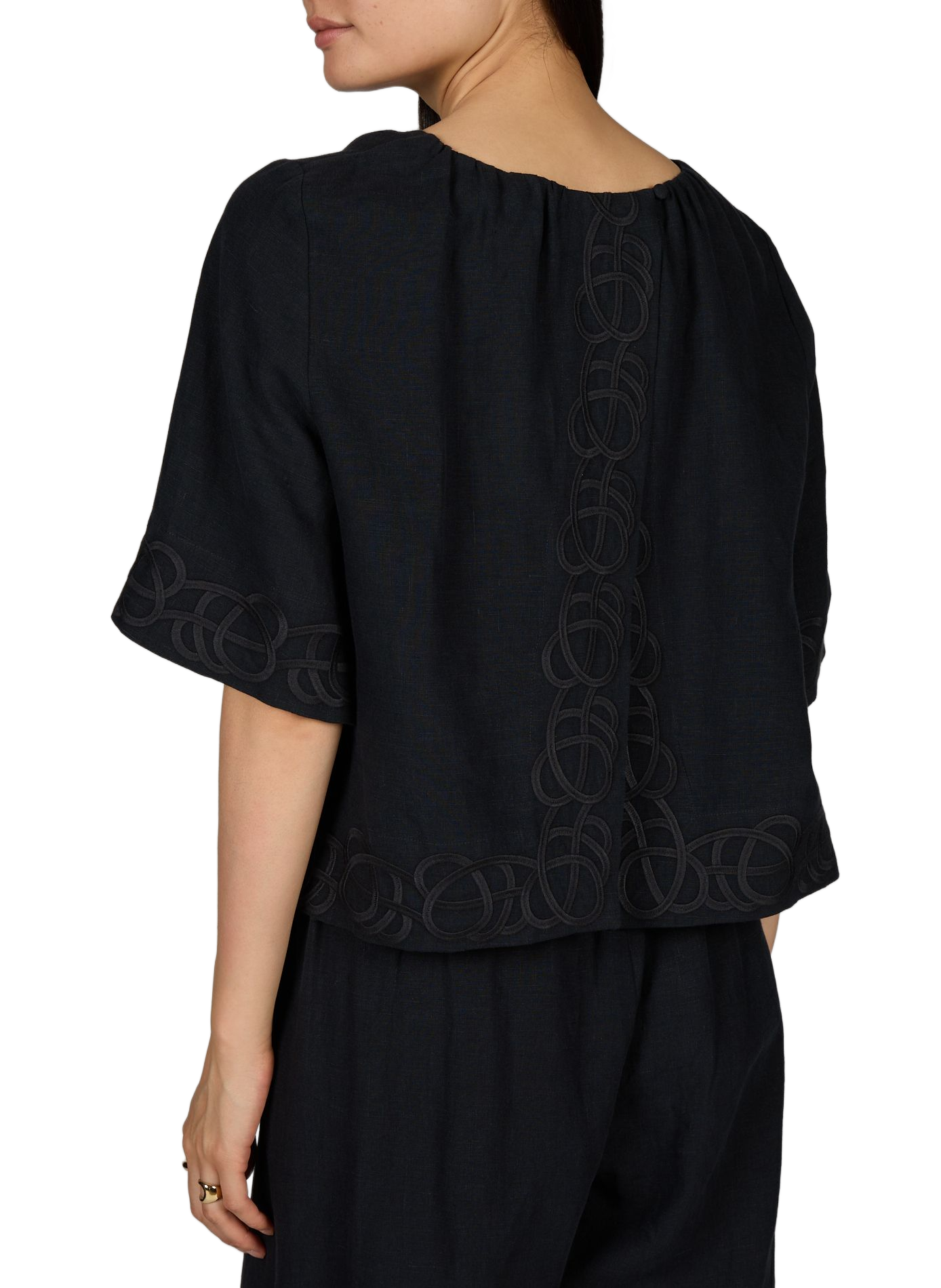 Open back blouse with embroidered details in linen BY MALENE BIRGER Black