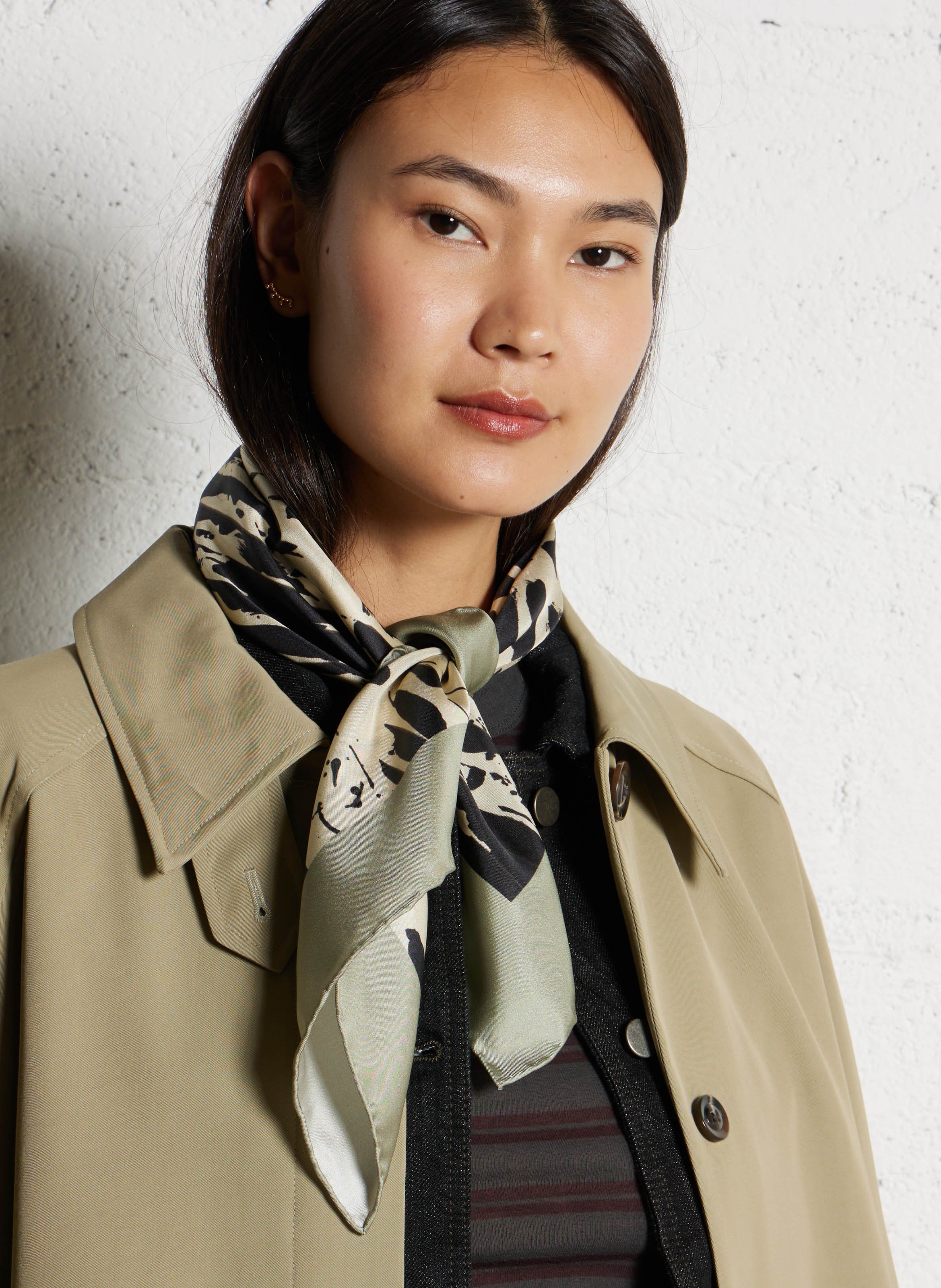 Foulard imprimé en soie capucine SOEUR Multicolore