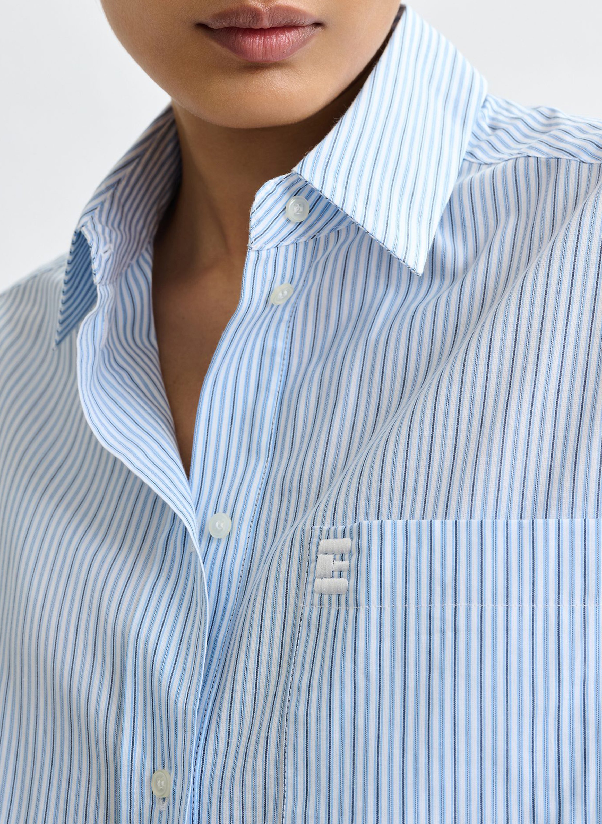 Chemise col classique en coton jasleen ESSENTIEL ANTWERP Bleu