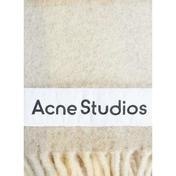 Echarpe plaide à carreaux