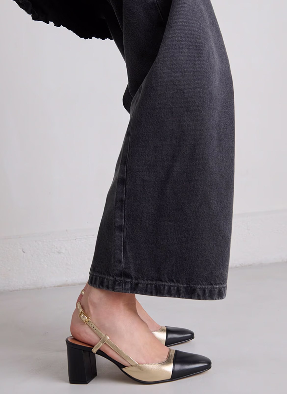 Babies à talons en cuir vernis dhapop JONAK Noir
