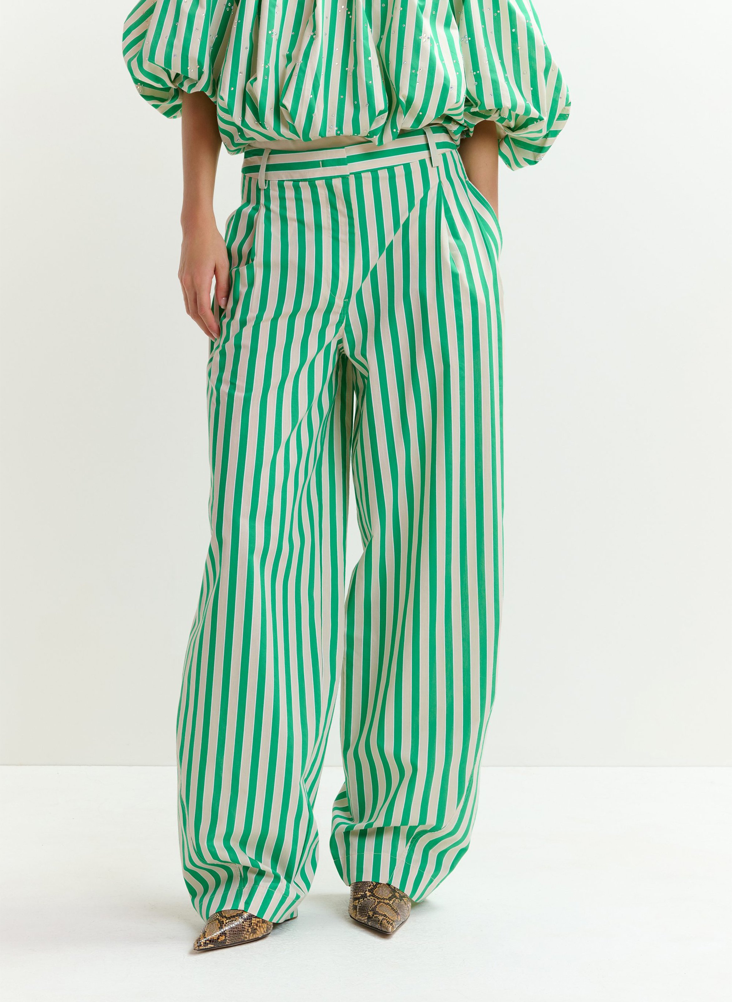 Pantalon large en coton mélangé jorner ESSENTIEL ANTWERP Vert