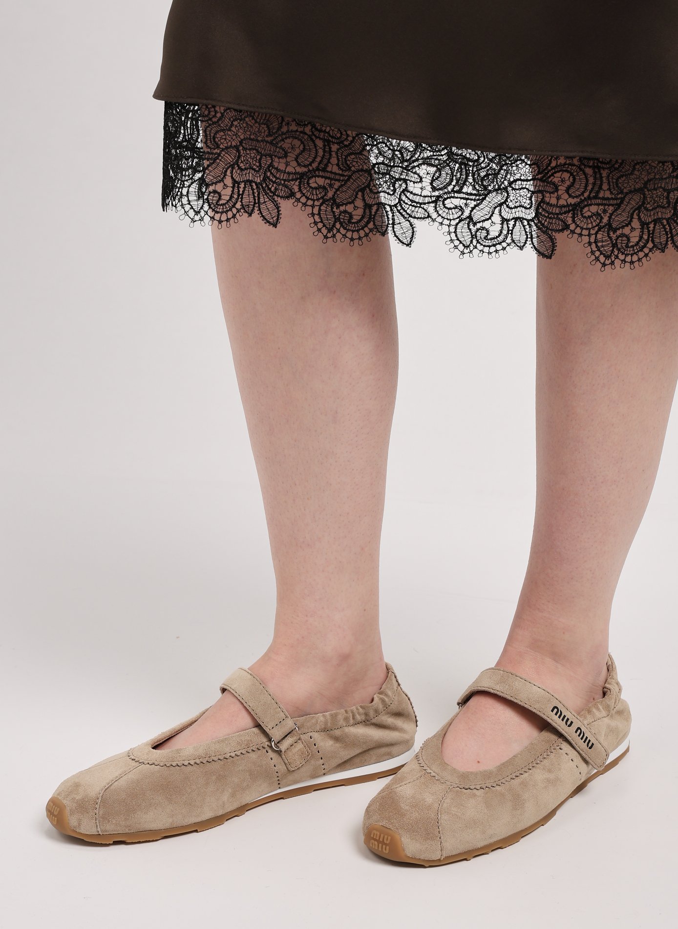 Ballerines en cuir de veau MIU MIU Beige