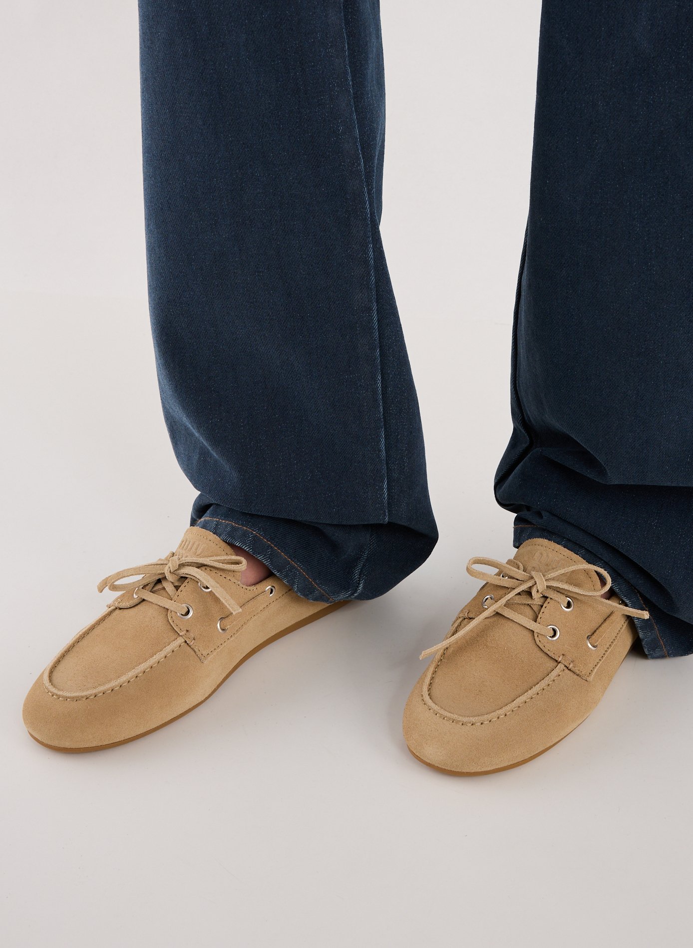 Mocassins en cuir suédé MIU MIU Blanc