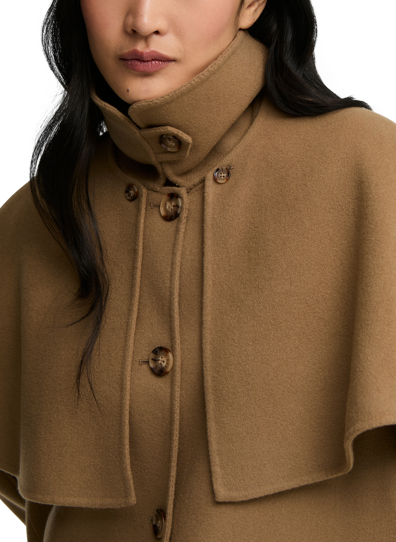 Gerader Mantel mit klassischem Kragen und abnehmbarer Cape aus Wollmischung. BARBOUR Beige