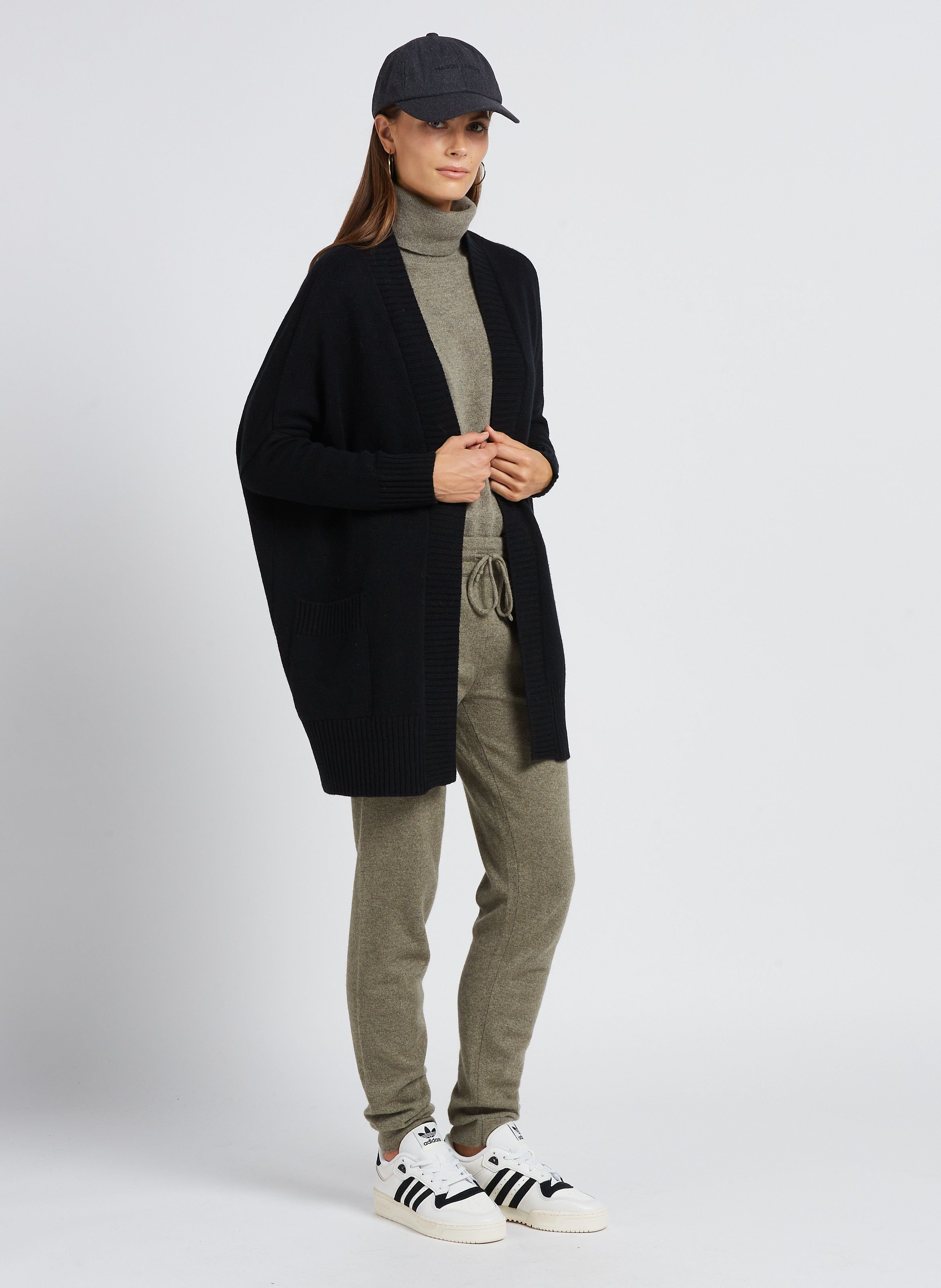 Pull ample col roulé en cachemire mavis KUJTEN 