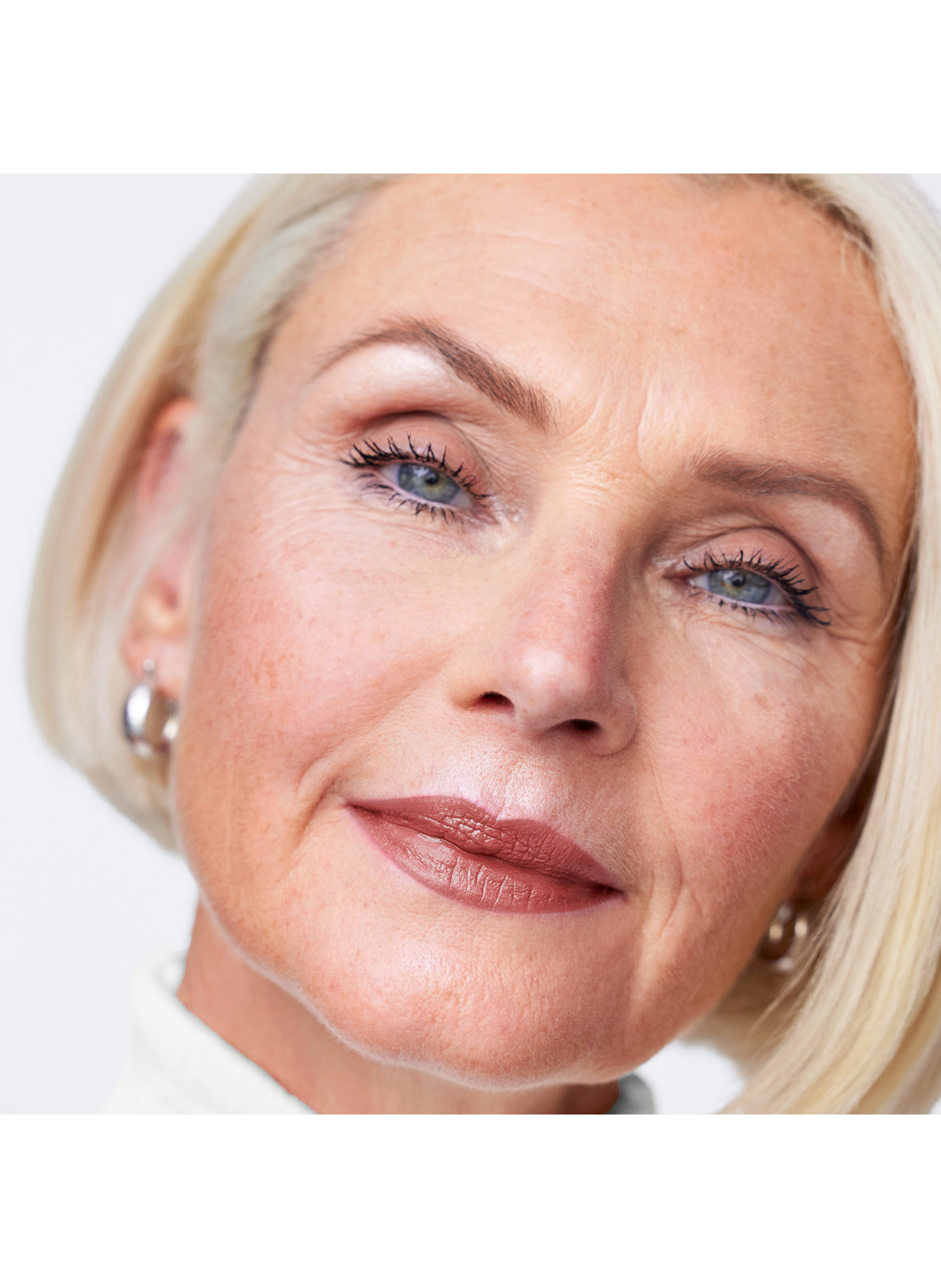 Clinique Pop™ - Long-Wear Lipstick - Shiny, Satin, and Matte Finish 41 petal pop - satiné