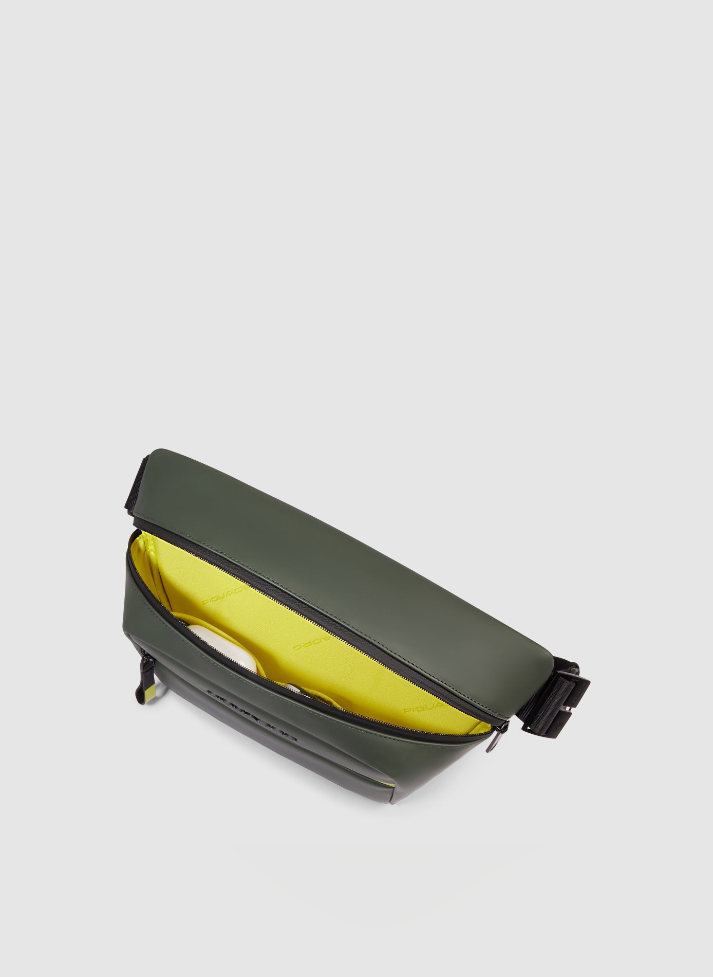 Sac banane déperlant PIQUADRO Vert