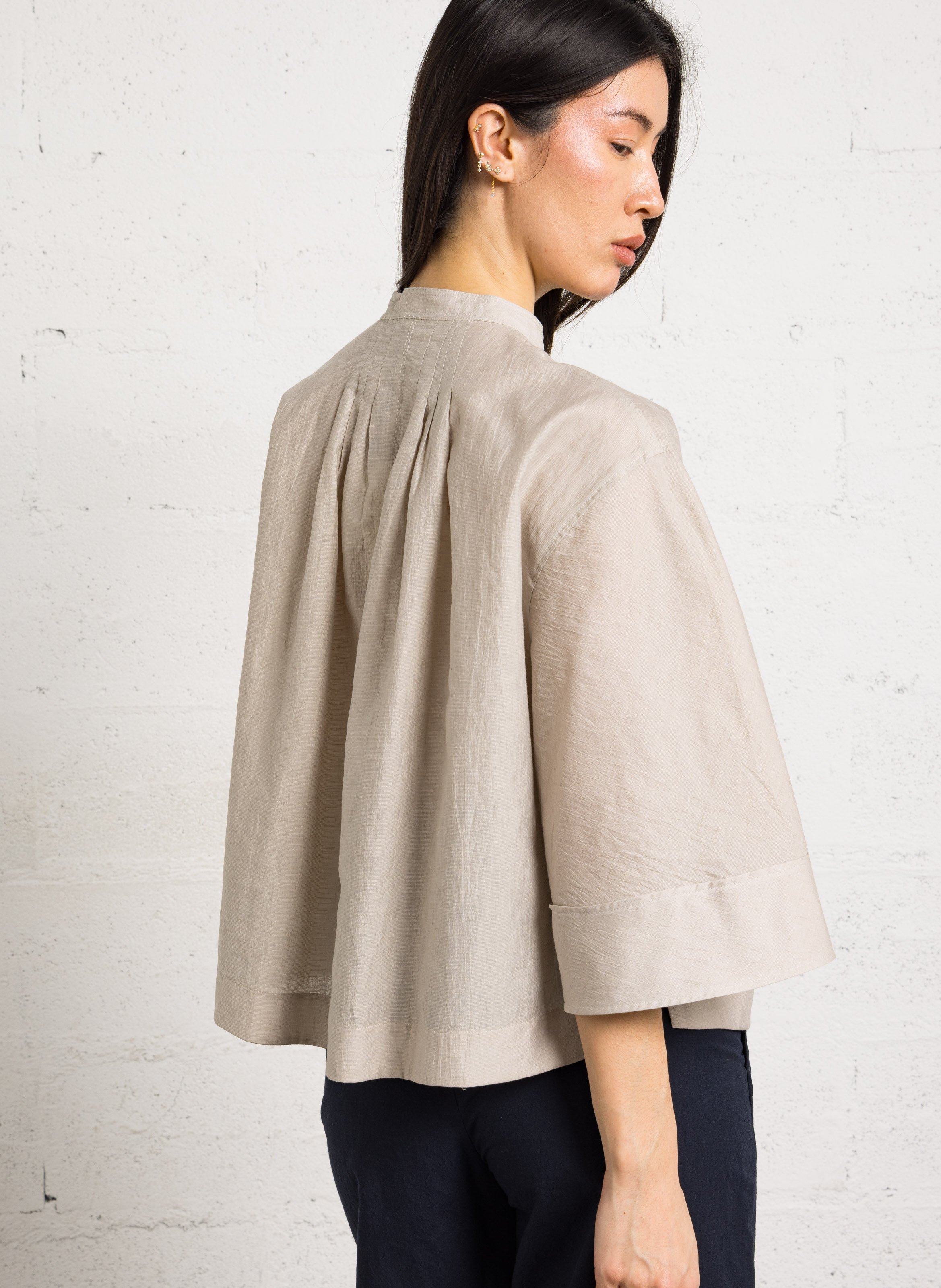 Blouse ample boutonnée en lin mélangé hennie SOEUR Beige