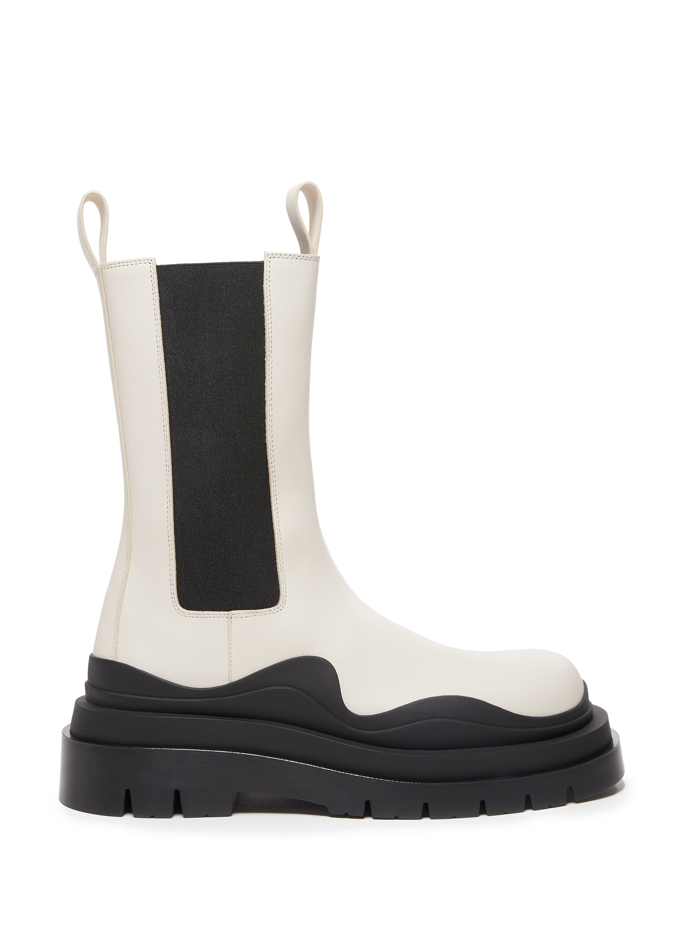 BOTTEGA VENETA Leather BV Tire Boots Beige
