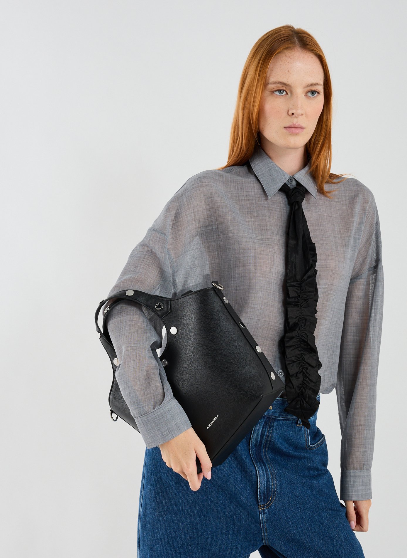 Studded handbag Black