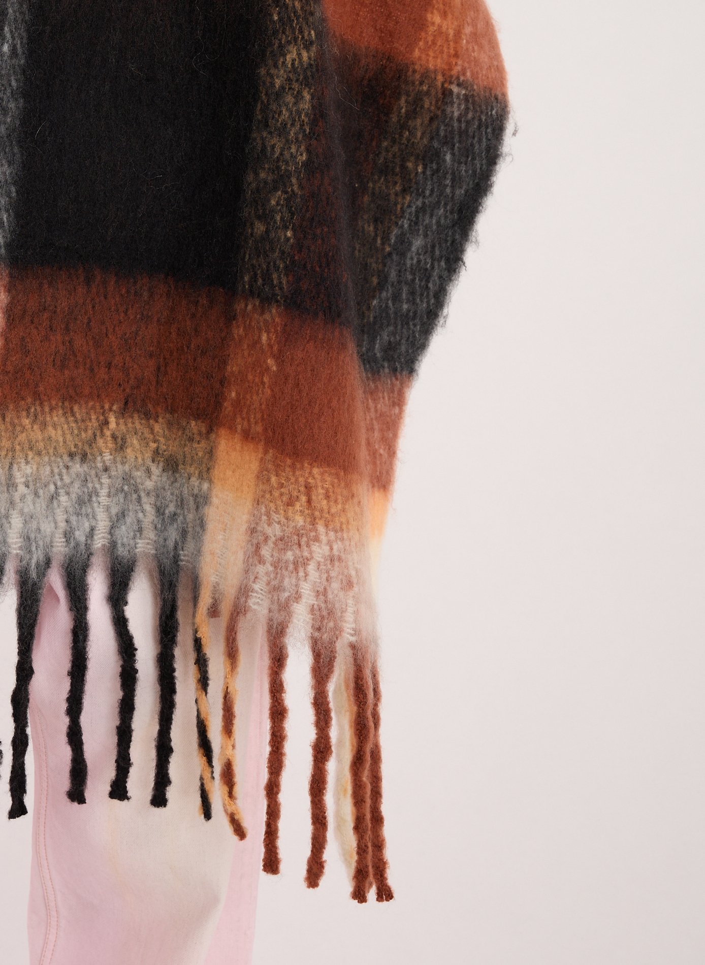 Check Scarf AU PRINTEMPS PARIS Brown