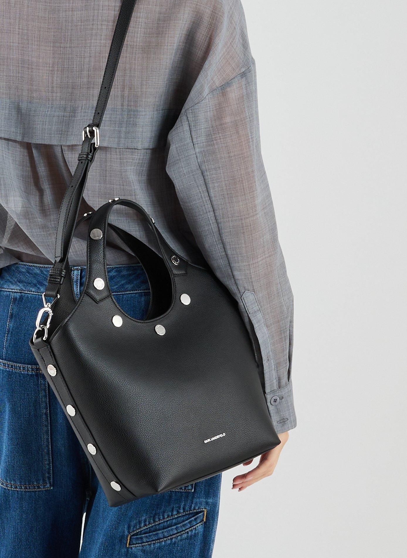 Studded handbag Black