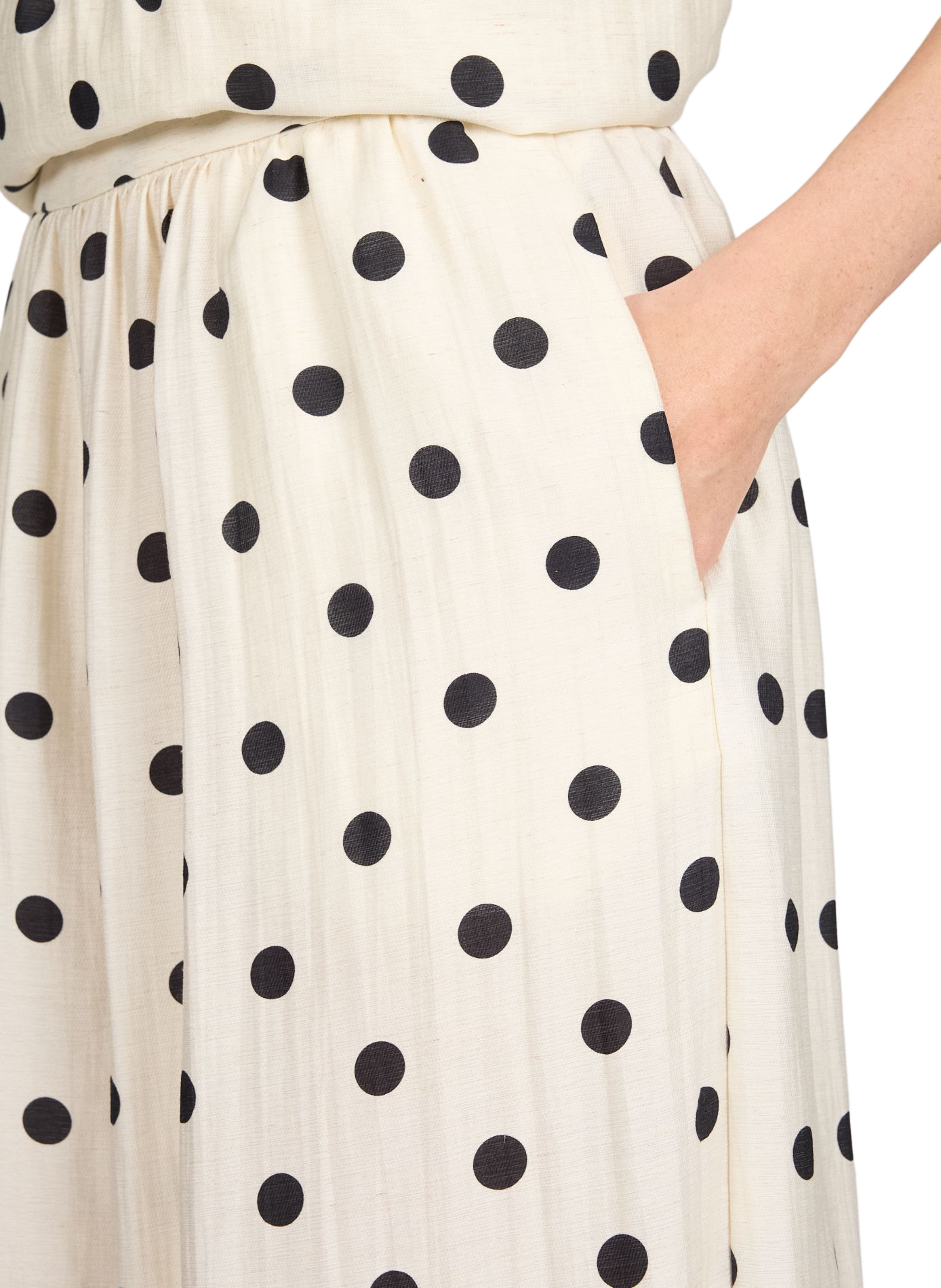 Schmetterlingshose mit Punkten Tslinea TOPSHOP Weiss