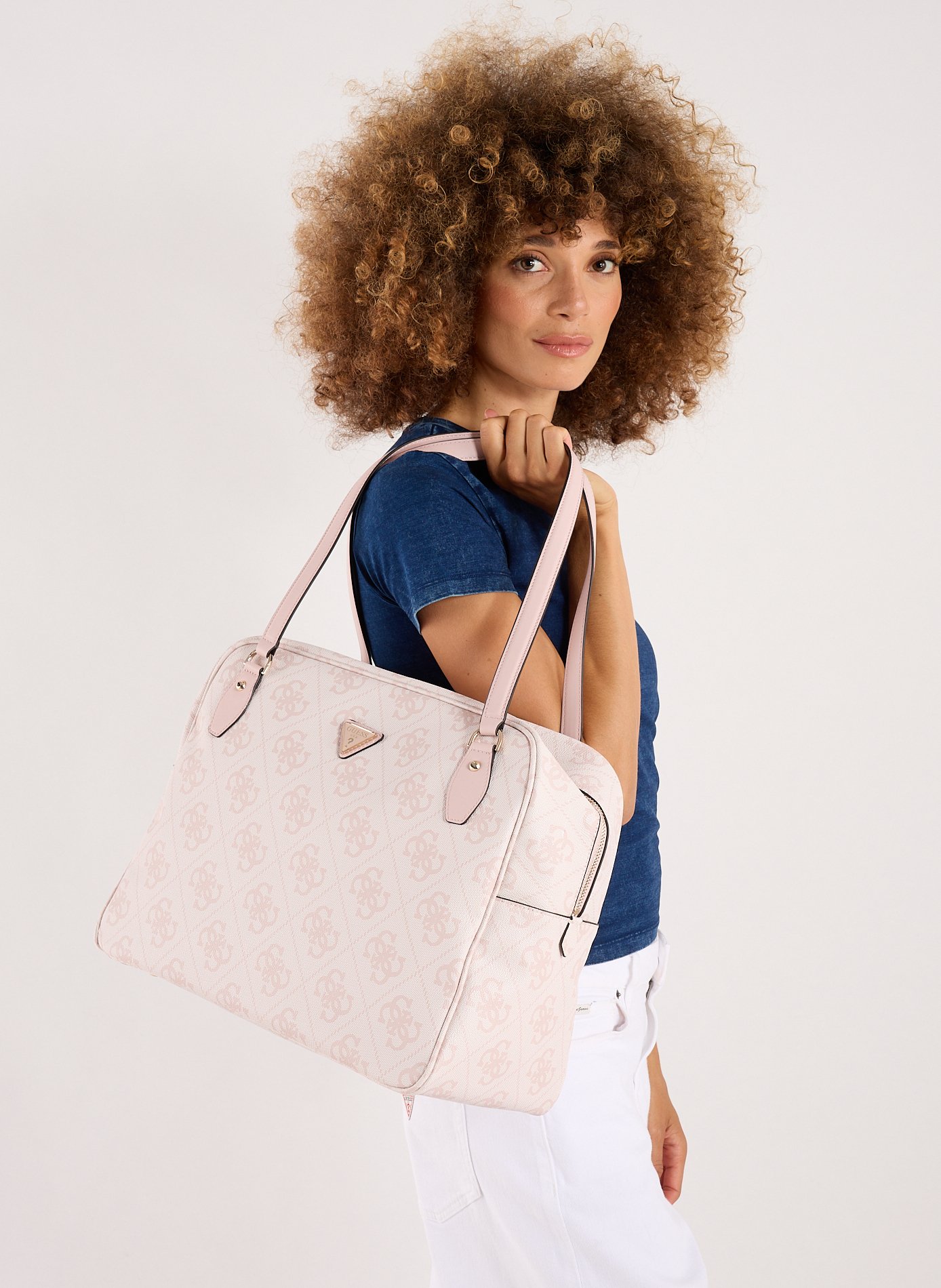 Sac de voyage Berta imprimé monogramme GUESS Rose
