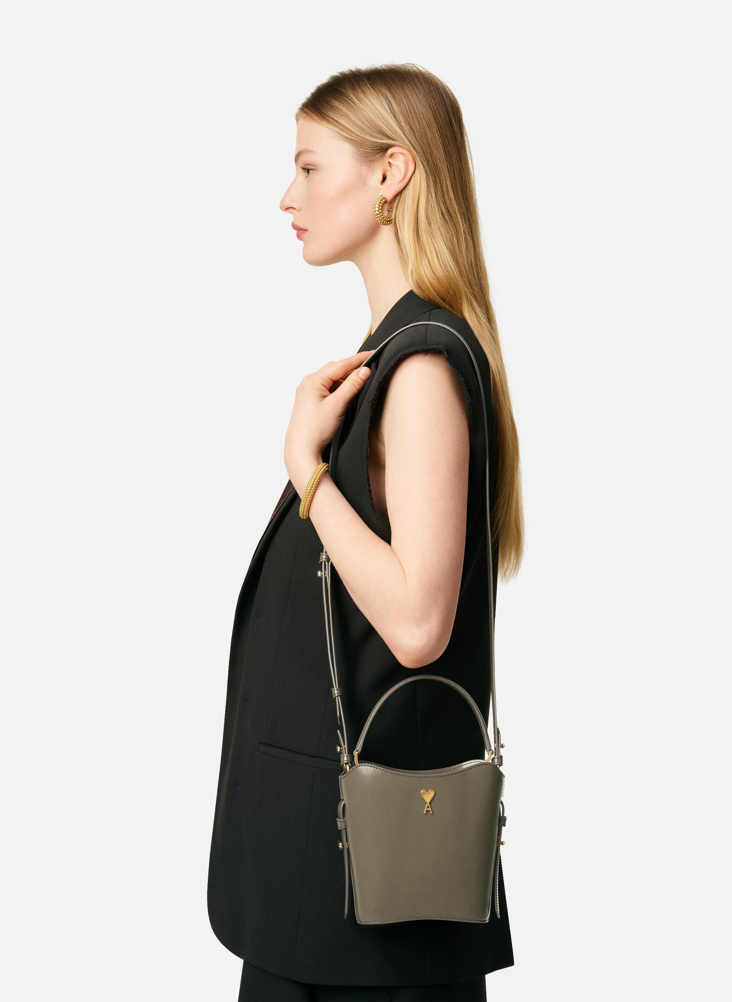 Sac seau mini paris paris en cuir glacé unisexe AMI PARIS Gris