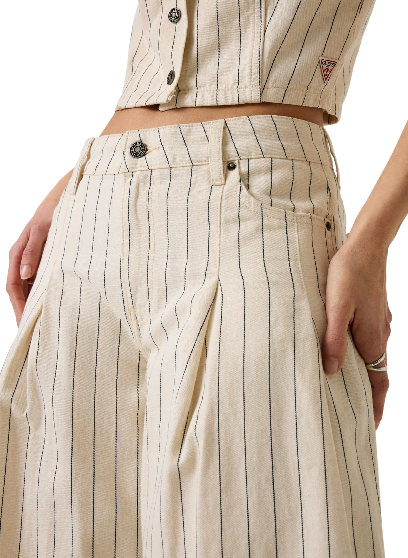 Bermuda rayé à plis en coton GUESS Beige
