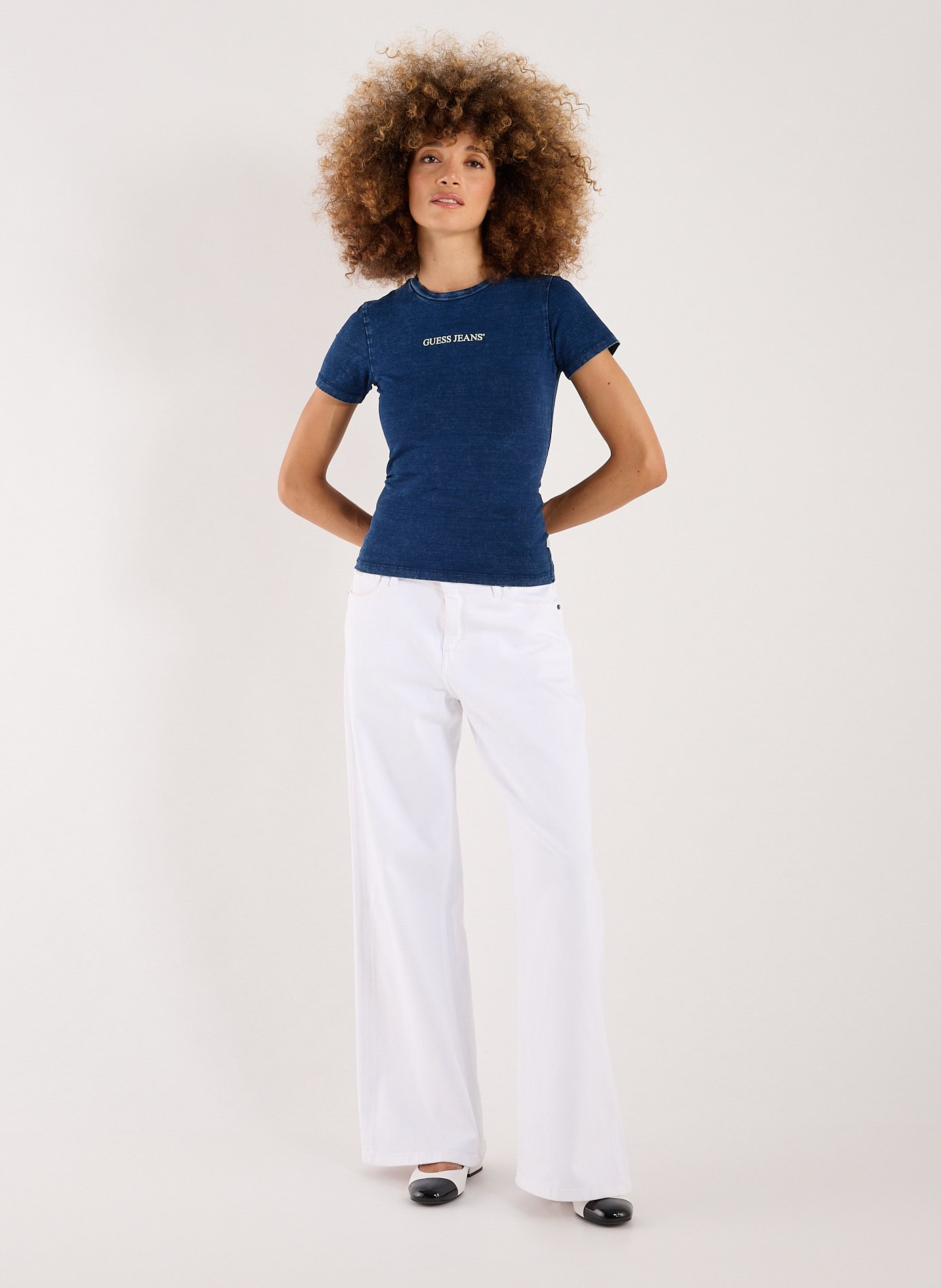 T-shirt délavé en coton mélangé GUESS Bleu