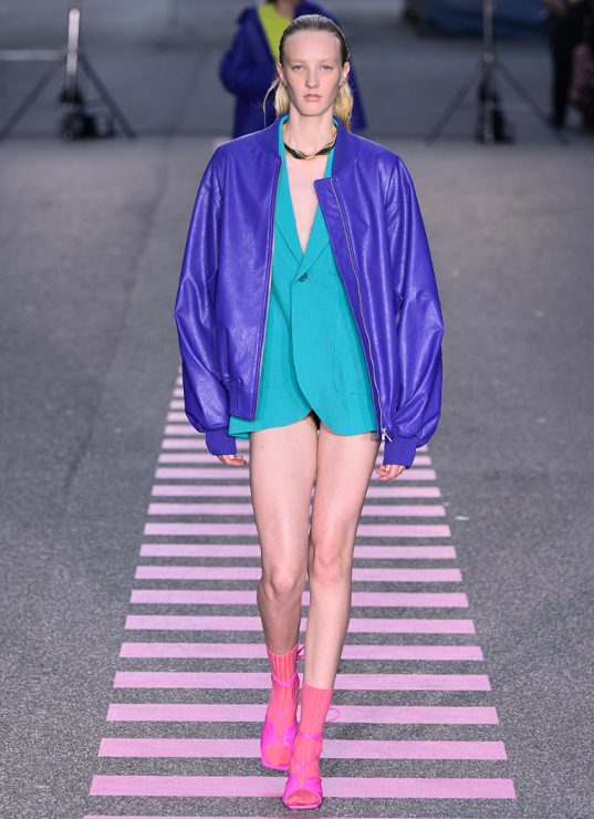 LE MARKET, L?ESPACE DE¿´DIE¿´ A¿` LA MODE CRE¿´ATIVE ET AUX LABELS DIGITAUX