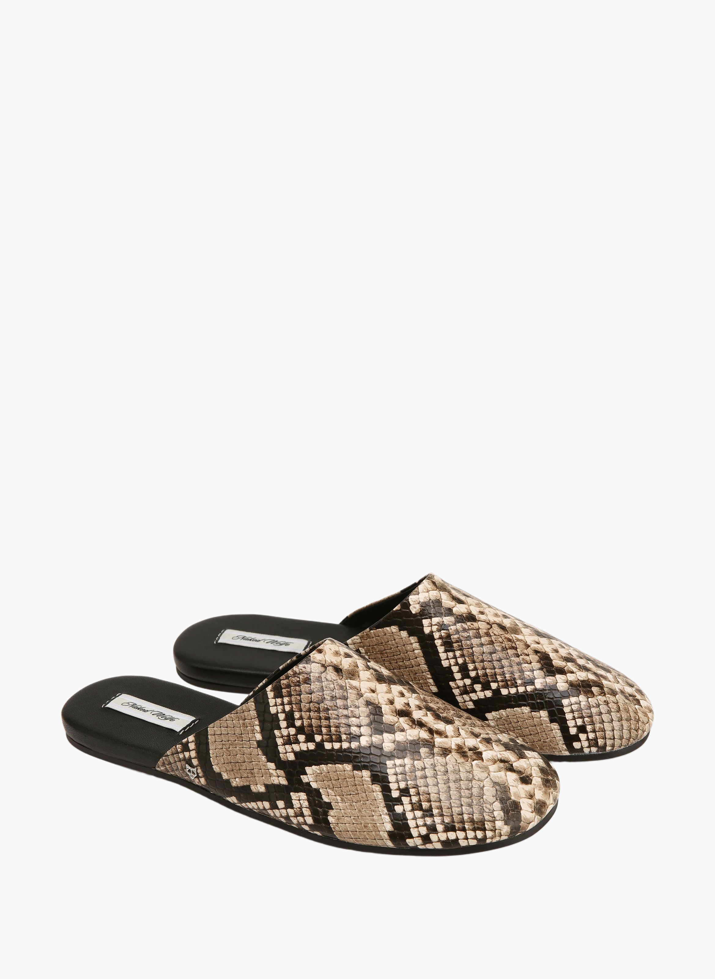 Bessette-muiltjes van leer met slangenprint NAKED WOLFE Beige
