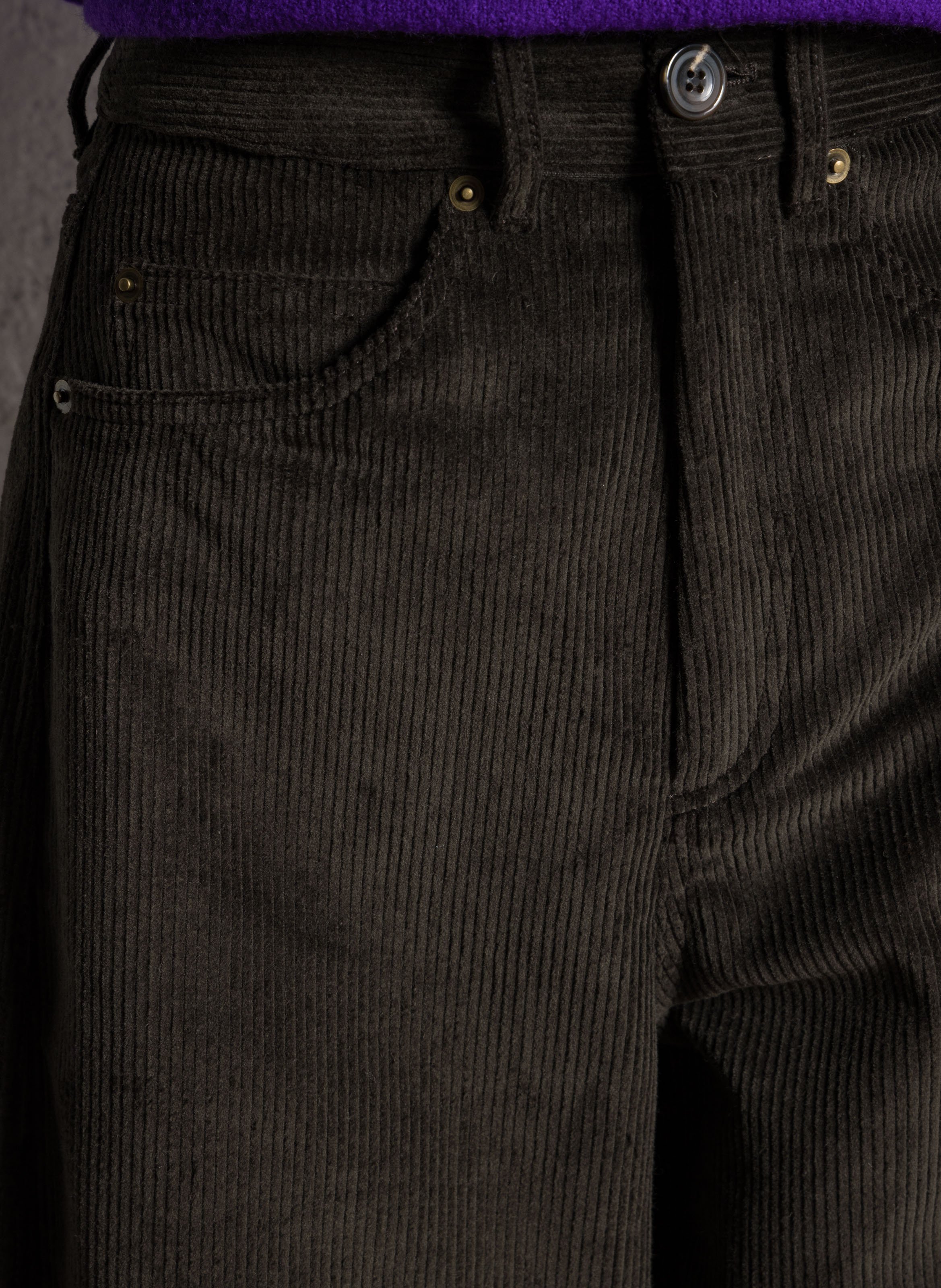 Pantalon droit en velours côtelé gunther SOEUR Marron