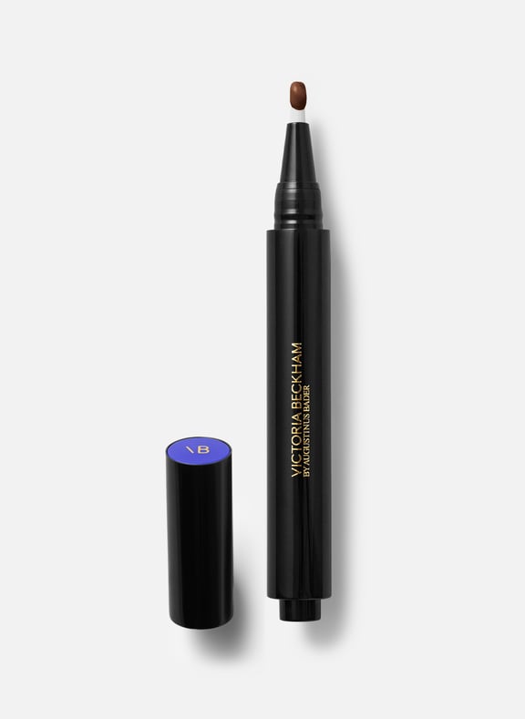 The Concealer Pen Beige by VICTORIA BECKHAM VICTORIA BECKHAM The Concealer Pen Beige