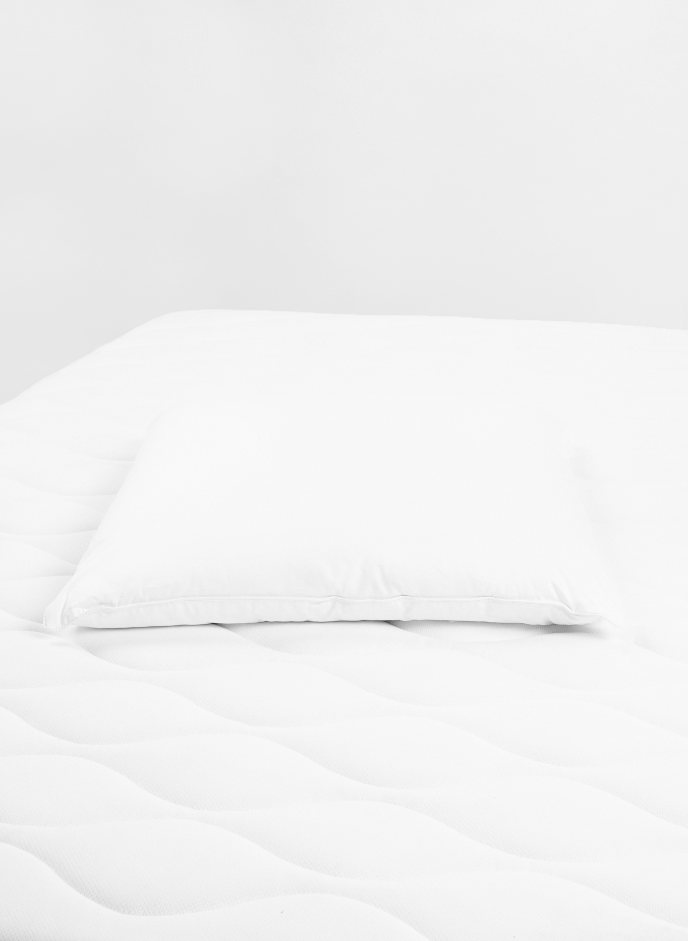 Natural pillow in cotton satin and silk AU PRINTEMPS PARIS White