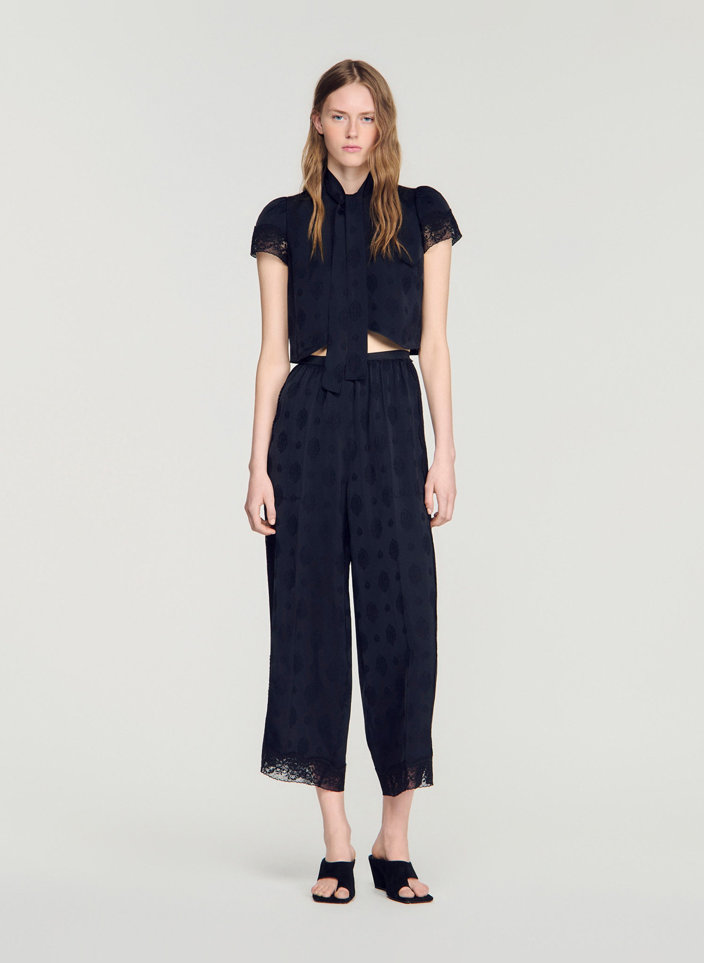 Top court jacquard col lavallière SANDRO Noir