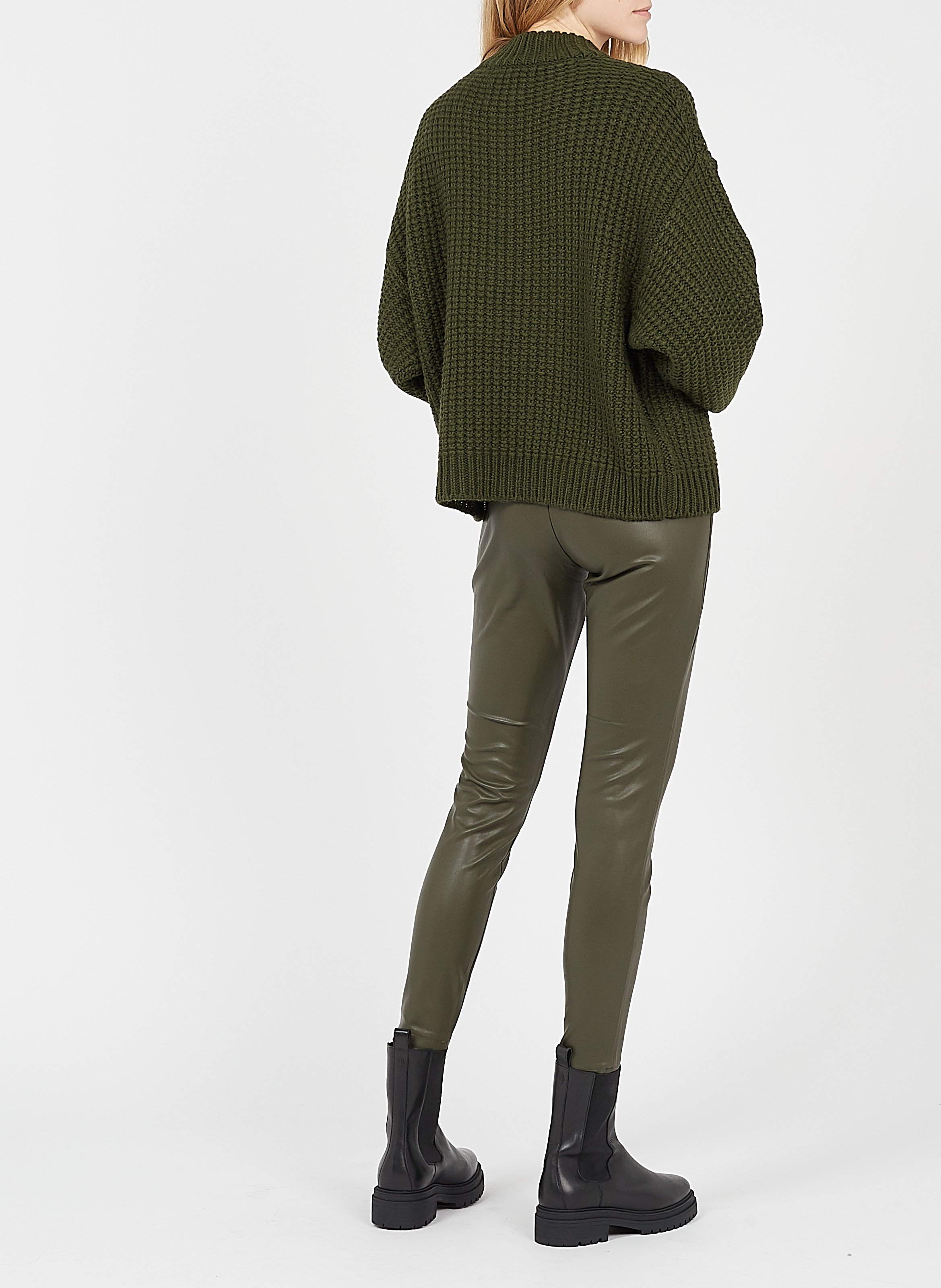 Bottines bout rond en cuir semelle gomme coda BA&SH Noir