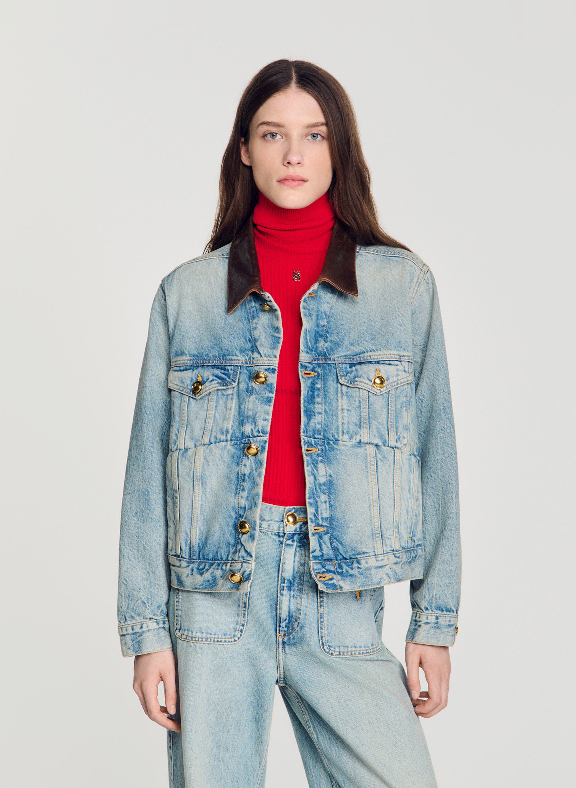 Veste droite en jean à col en cuir SANDRO Bleu