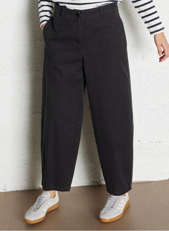 Pantalon large en coton bio izatown Noir by AMERICAN VINTAGE AMERICAN VINTAGE Pantalon large en coton bio izatown Noir