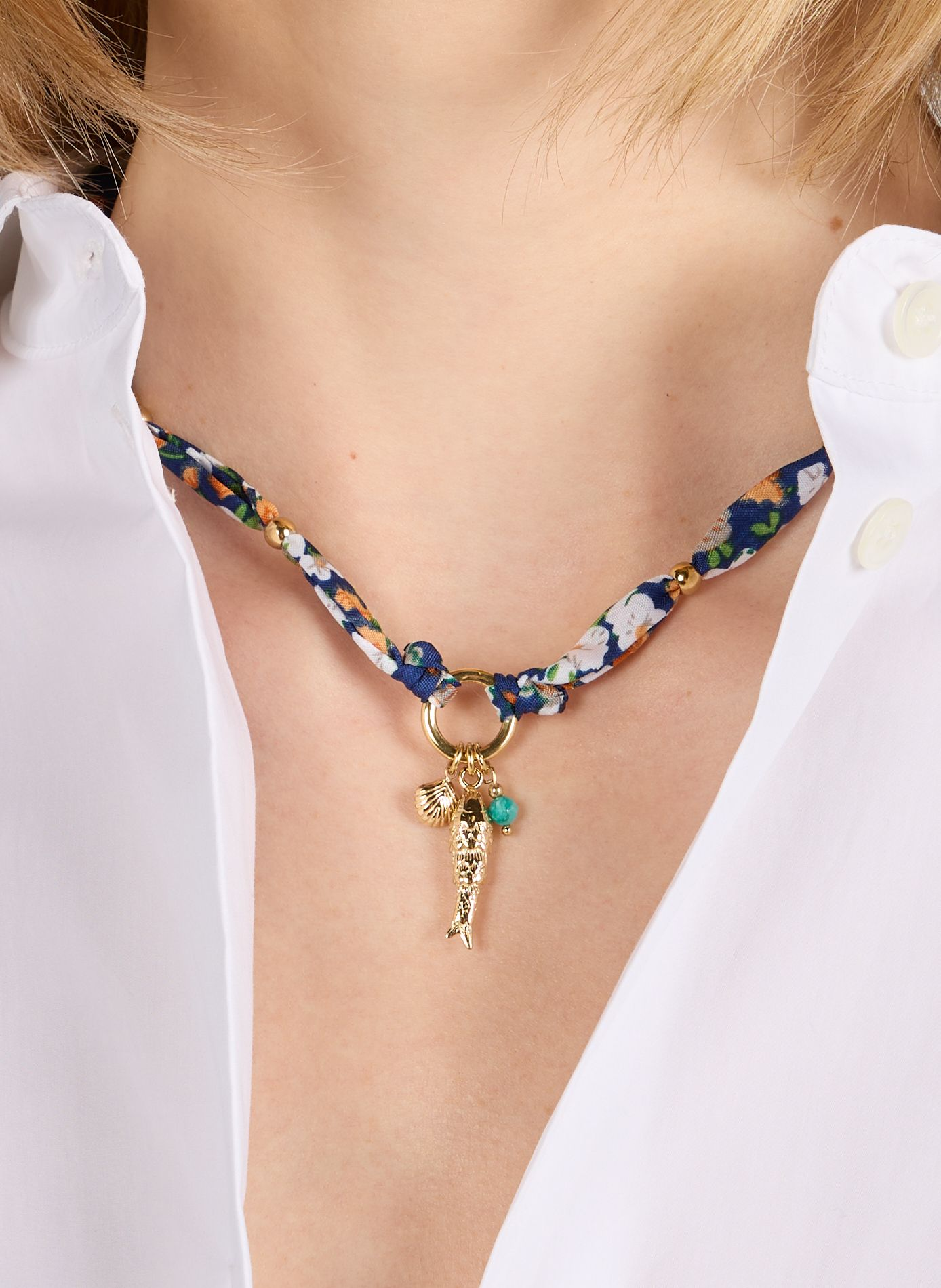 Collier tissu avec pendentif poisson AU PRINTEMPS PARIS Bleu
