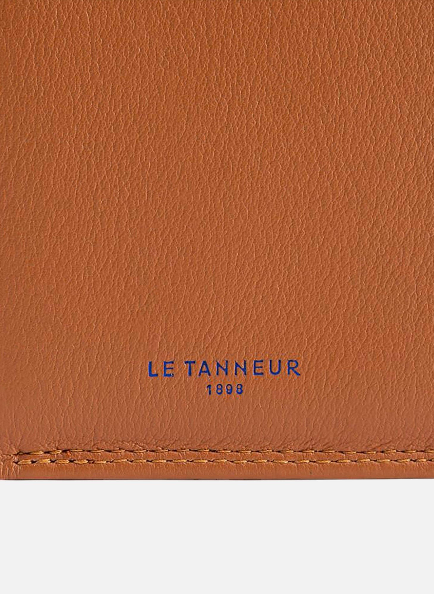 Portefeuille vertical moyen modèle zippé 2 volets martin en cuir lisse LE TANNEUR Marron