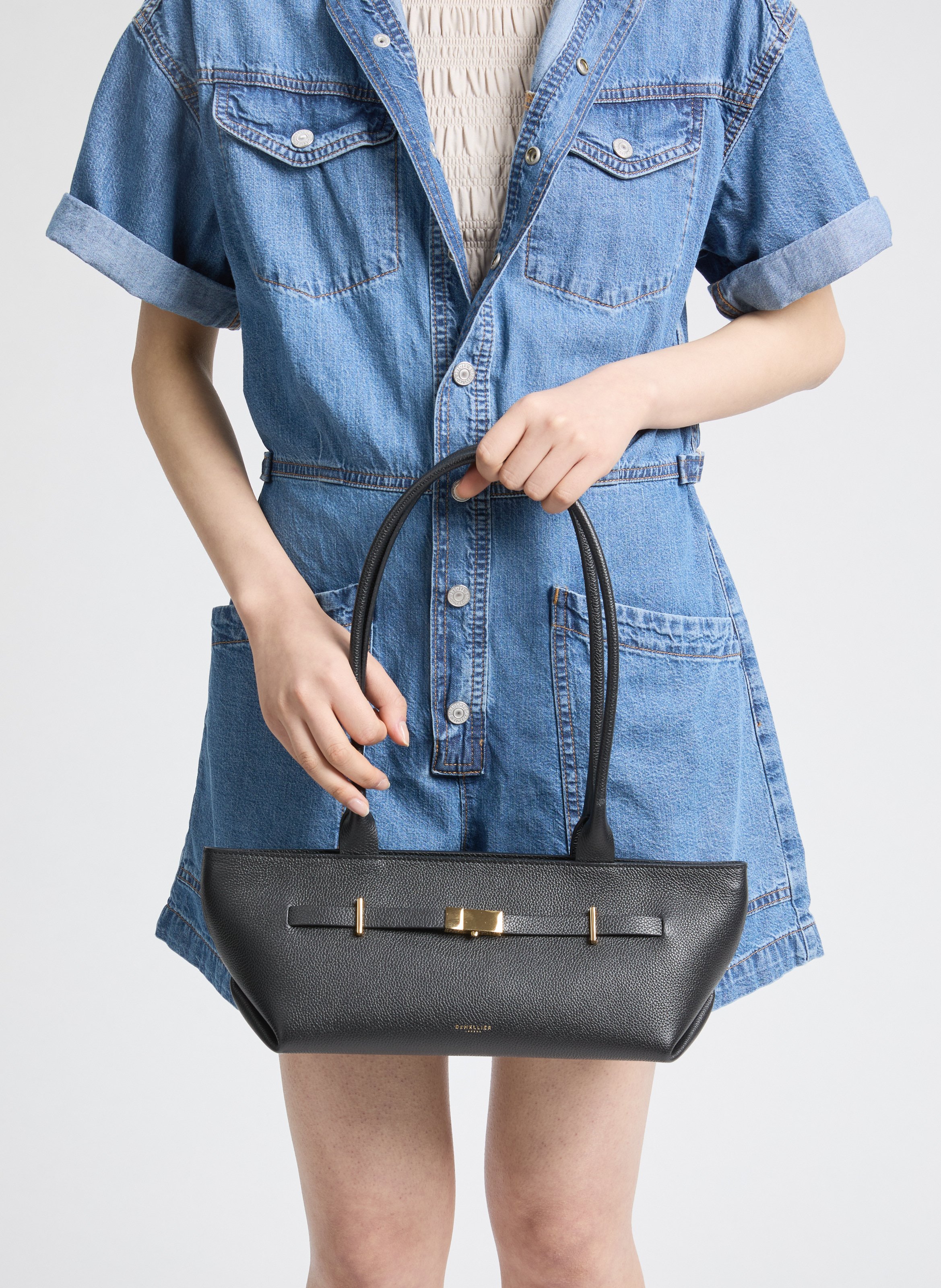 The New York Shoulder DEMELLIER LONDON Noir