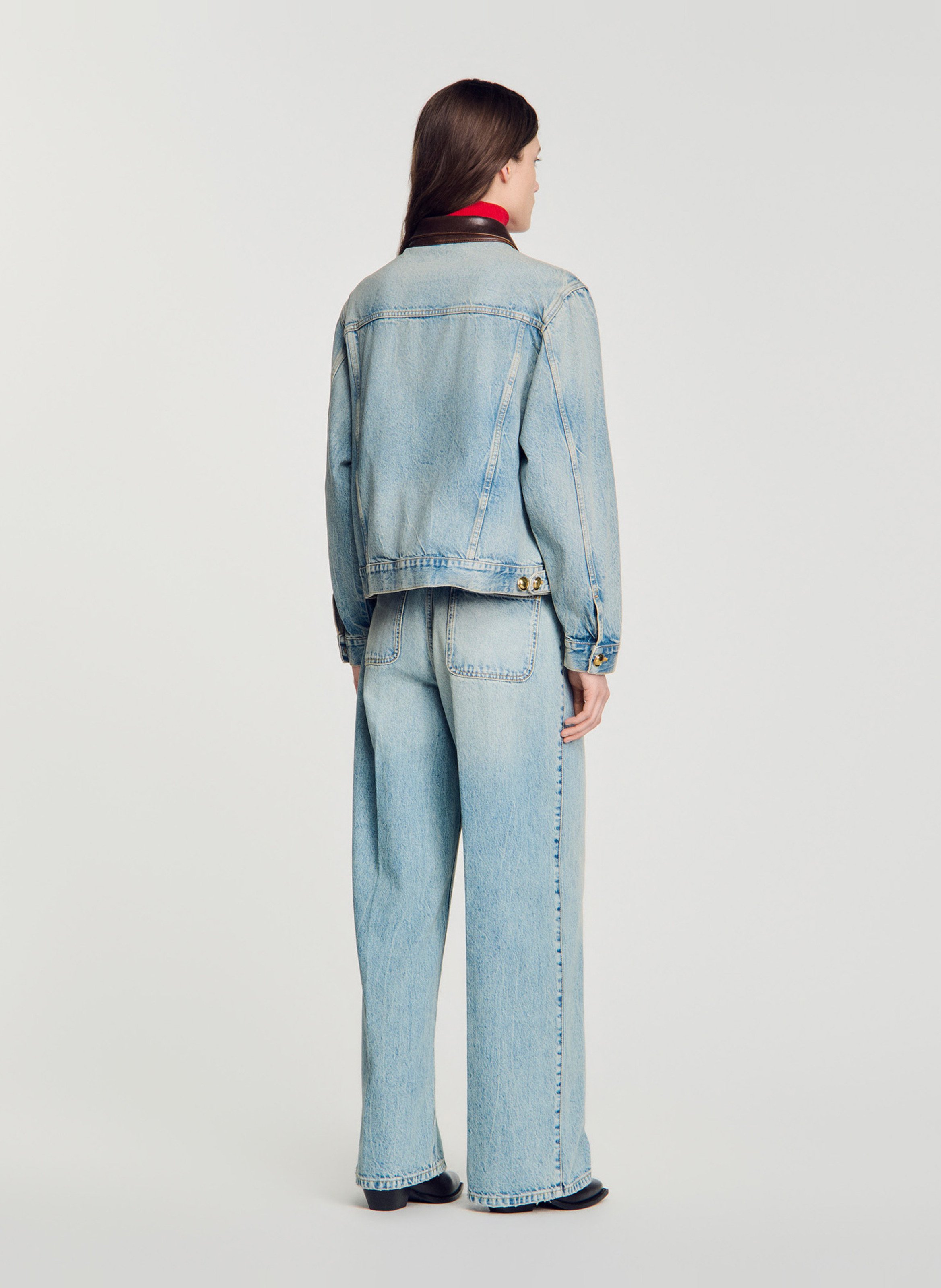 Veste droite en jean à col en cuir SANDRO Bleu