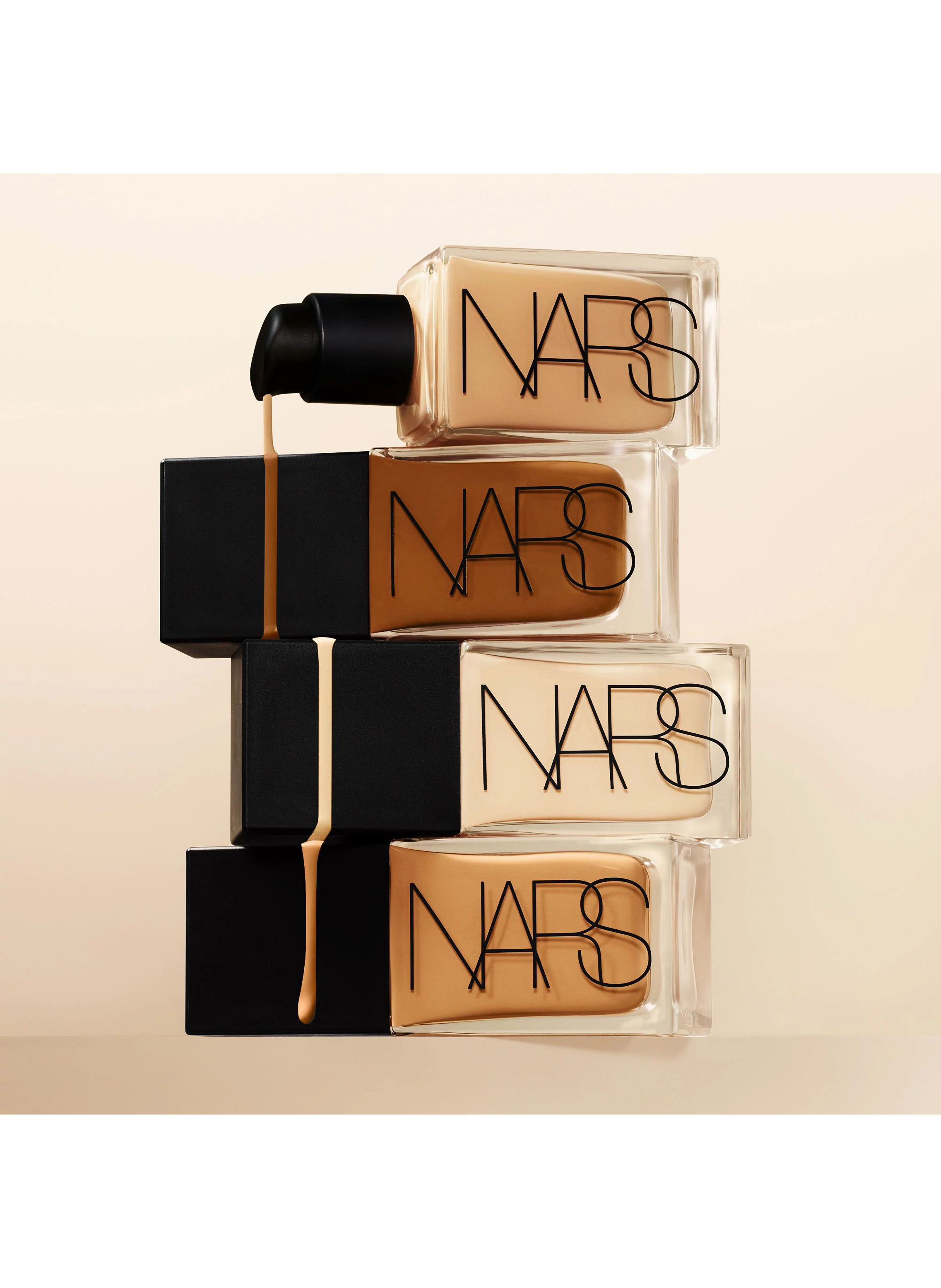 Foundation - Light Reflecting Foundation NARS Phoenix