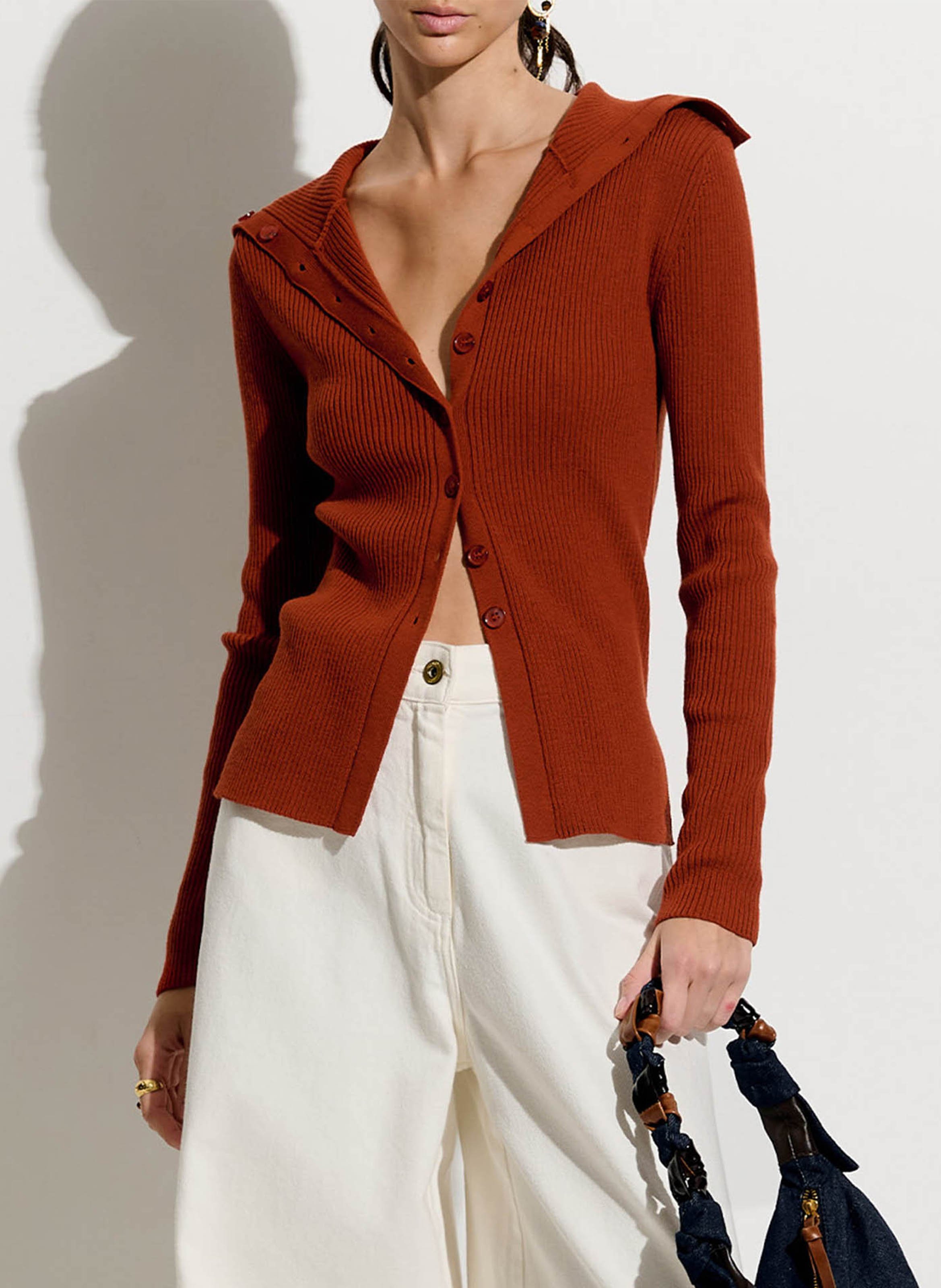Gilet cintré col montant en laine mérinos côtelée shimoteka SESSUN Rouge